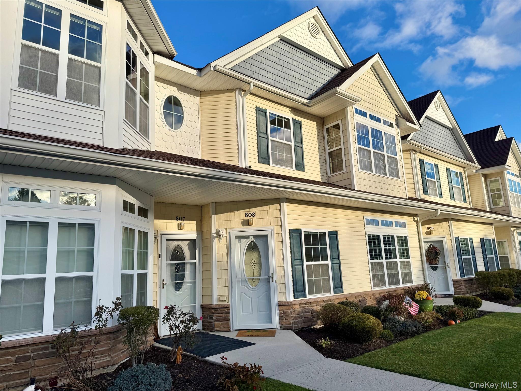 808 Egrets Landing, Carmel, NY 10512