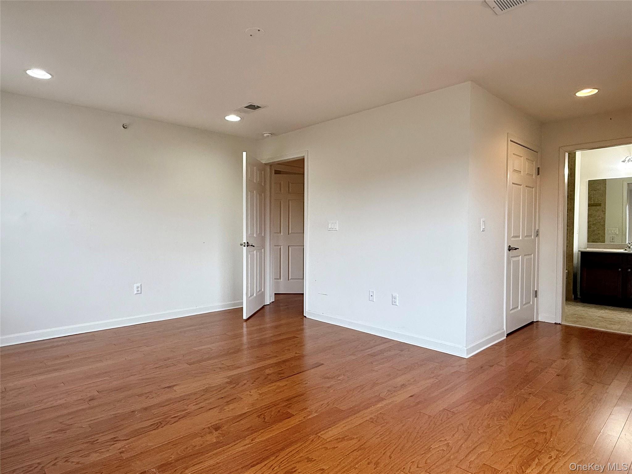 808 Egrets Landing, Carmel, NY 10512