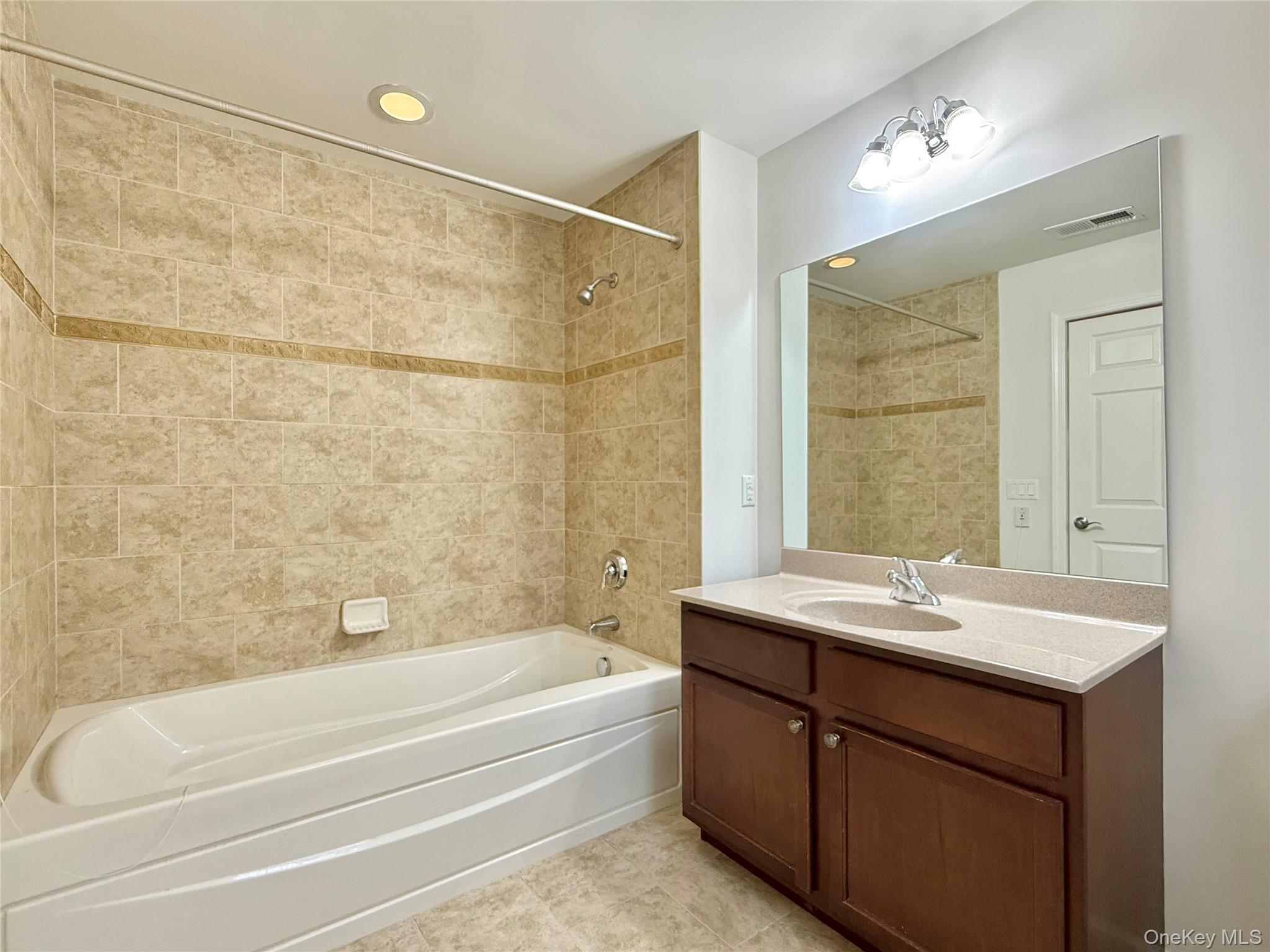 808 Egrets Landing, Carmel, NY 10512