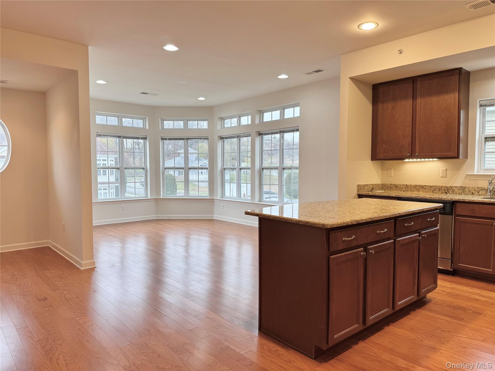 808 Egrets Landing, Carmel, NY 10512