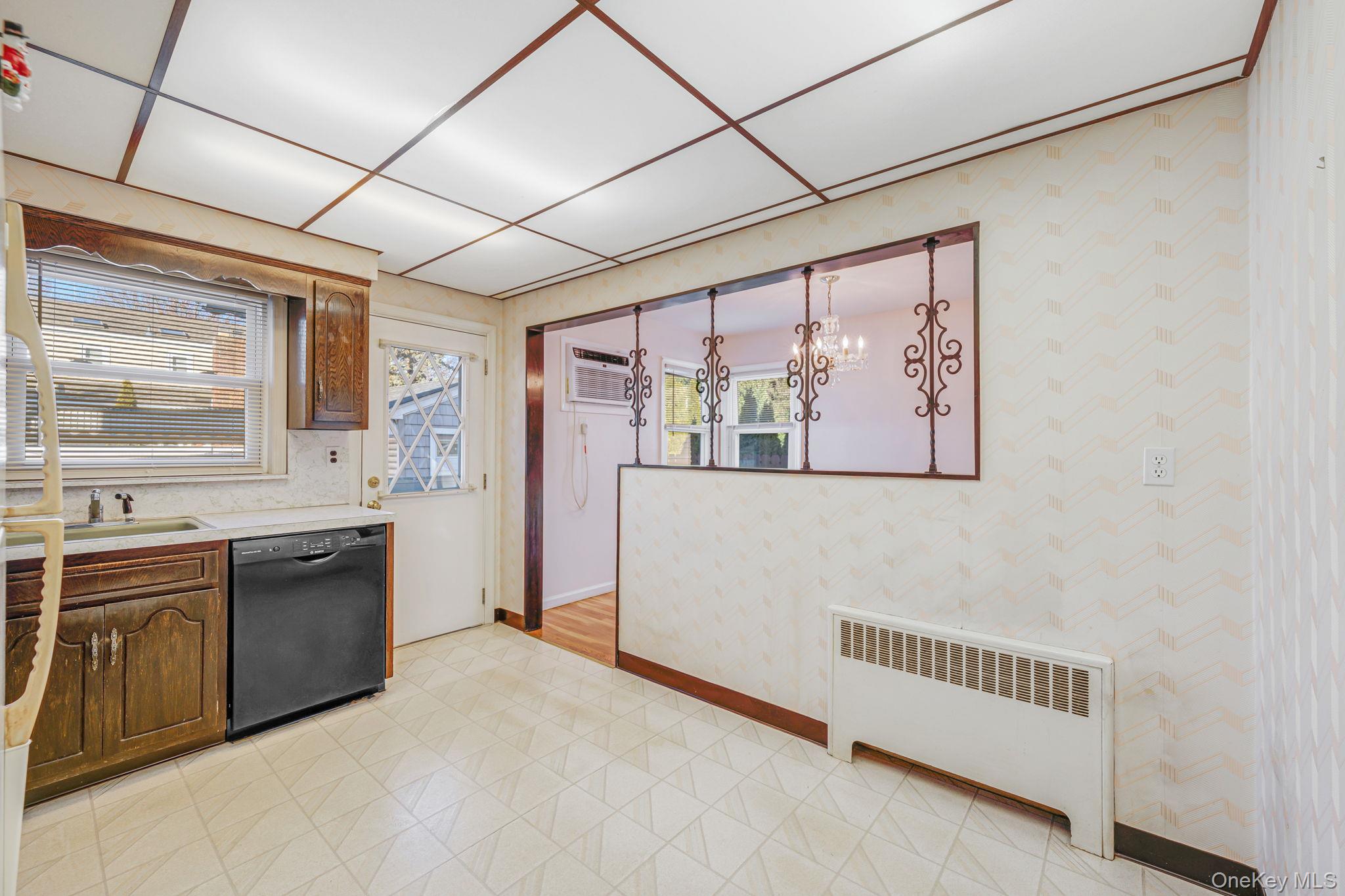 44 Clark Street, Huntington, NY 11743