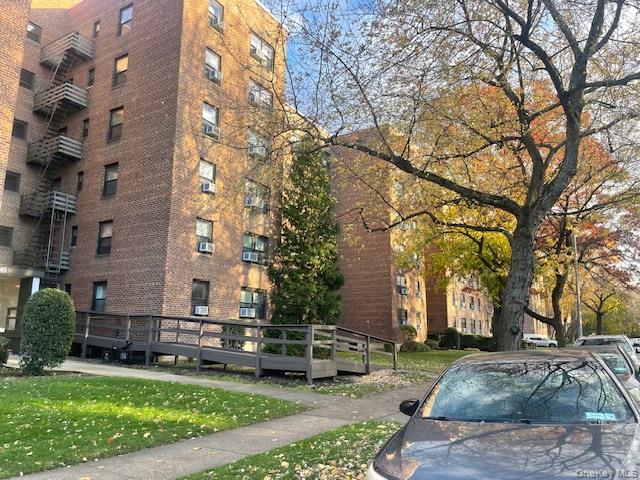 73-45 210 Street # 1C, Oakland Gardens, NY 11364