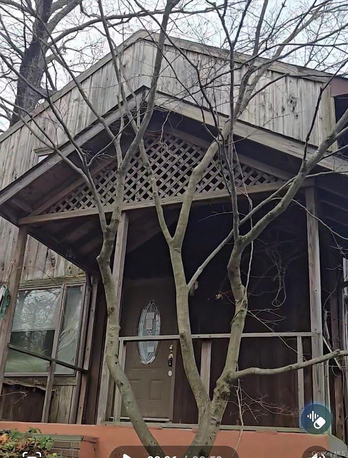 17 Grant Place, Lake Peekskill, NY 10537