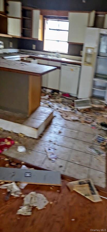 17 Grant Place, Lake Peekskill, NY 10537