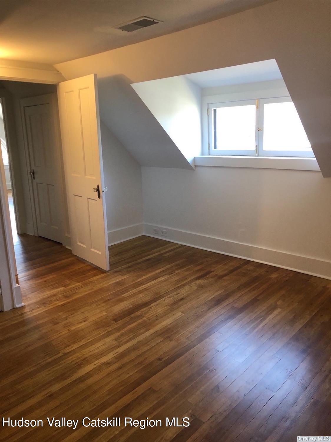 420 Warren, Hudson, NY 12534