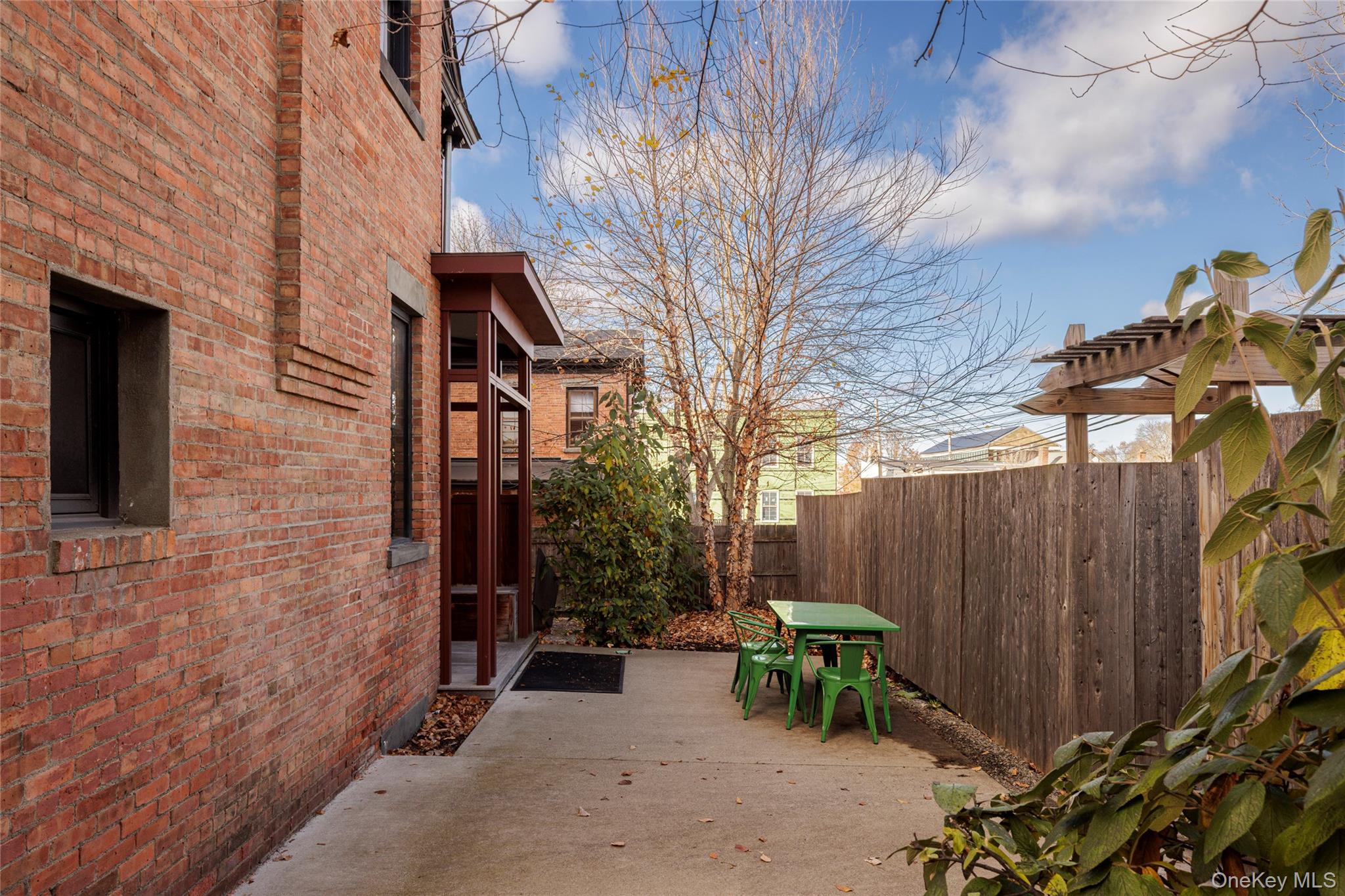 420 Warren, Hudson, NY 12534