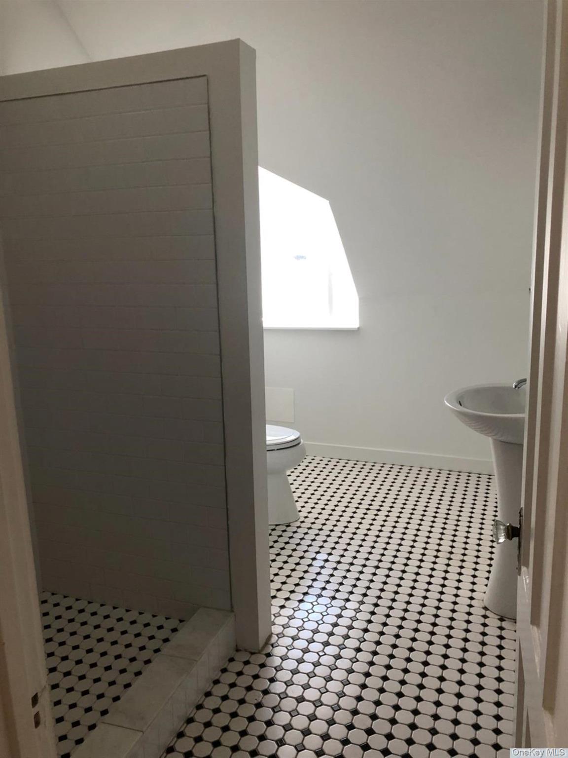 420 Warren, Hudson, NY 12534