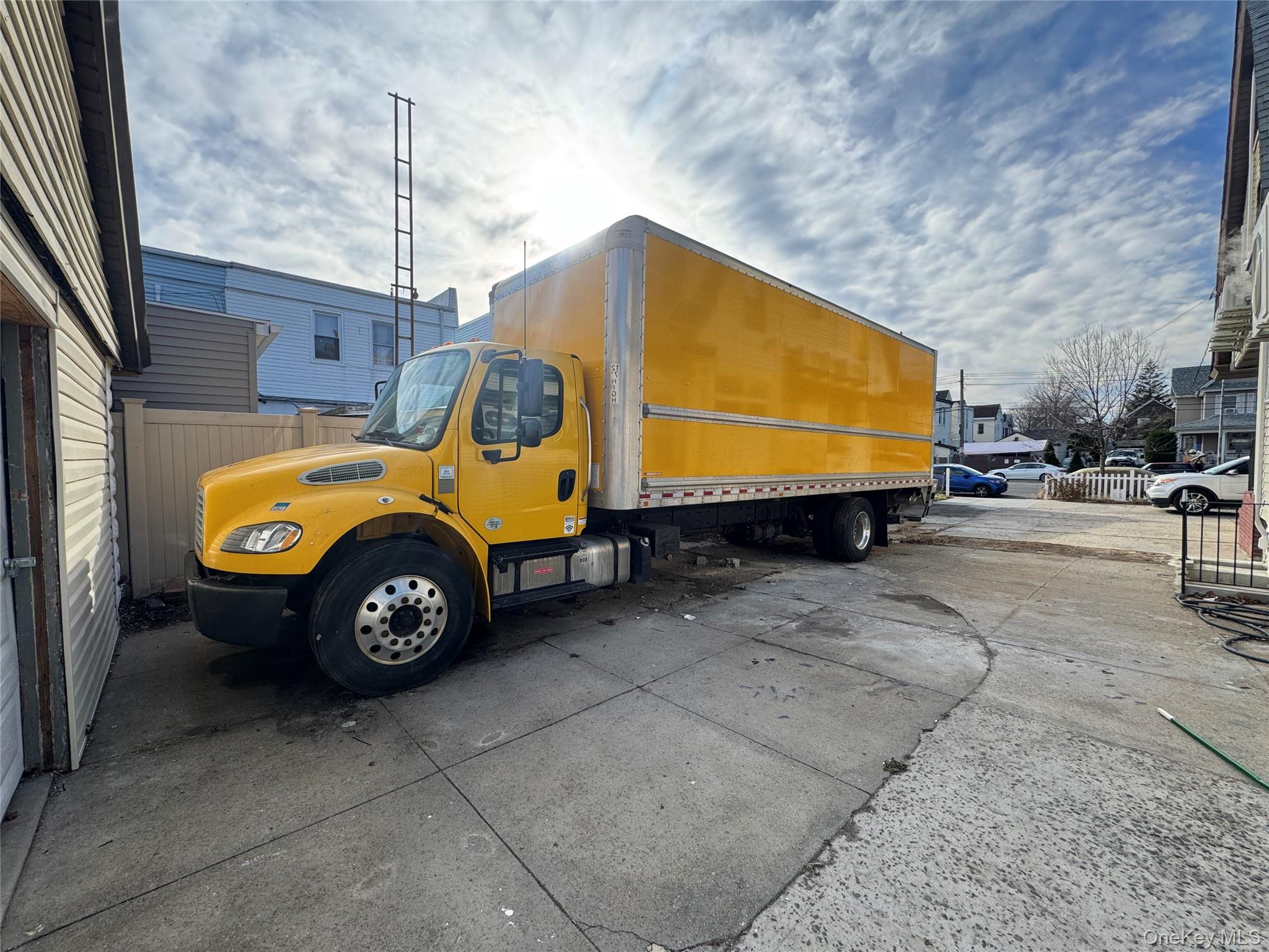 8779 111th Street, Richmond Hill, NY 11418