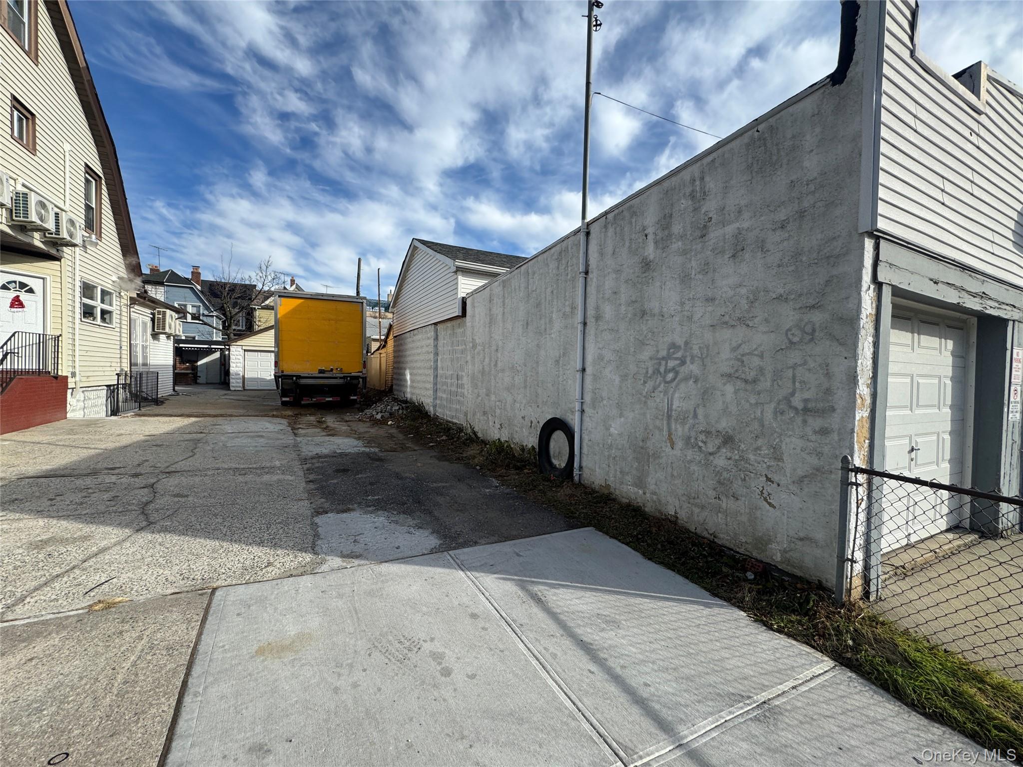 8779 111th Street, Richmond Hill, NY 11418