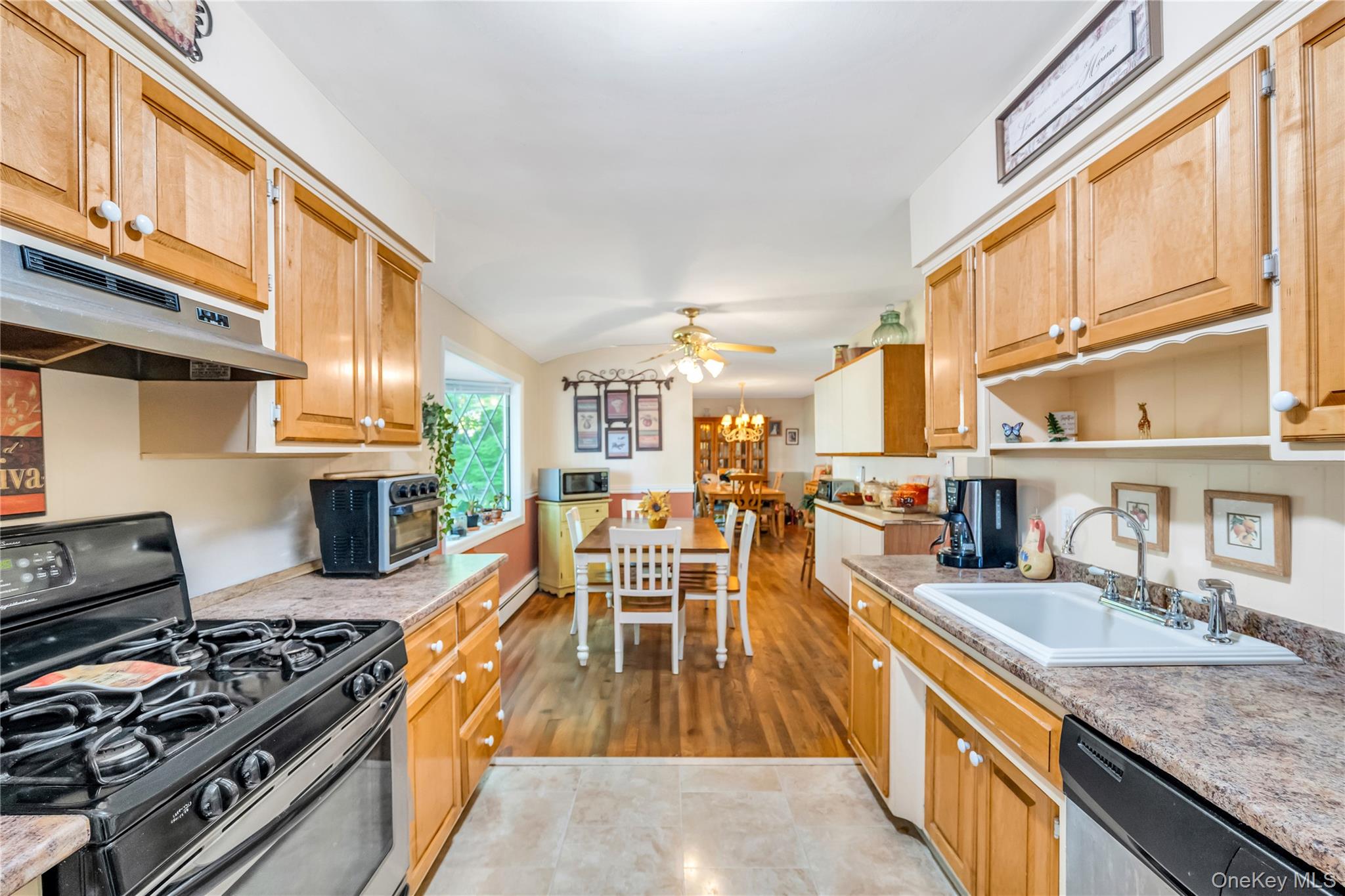 86 Seawanhaka Avenue, Lake Grove, NY 11755