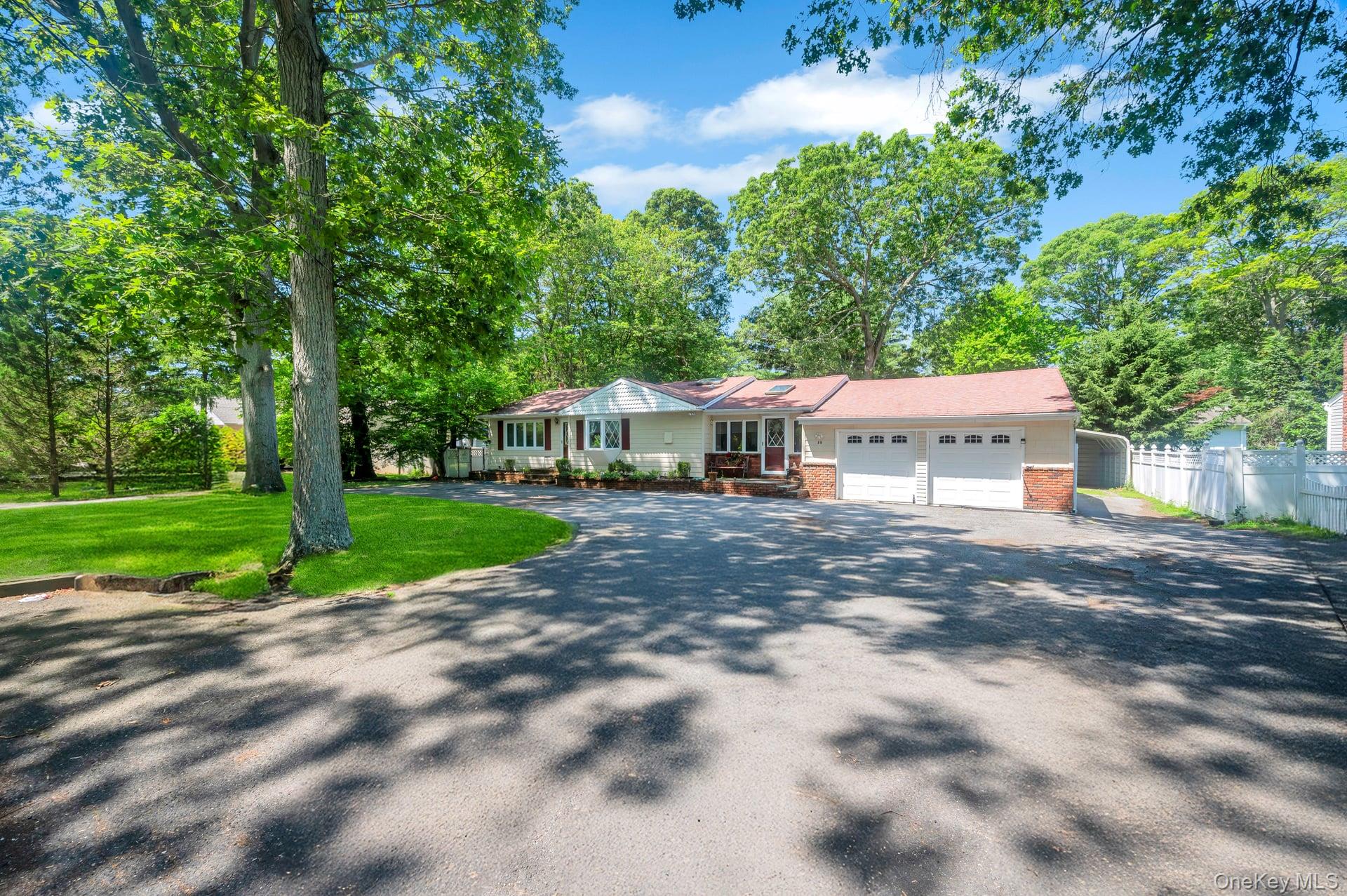 86 Seawanhaka Avenue, Lake Grove, NY 11755