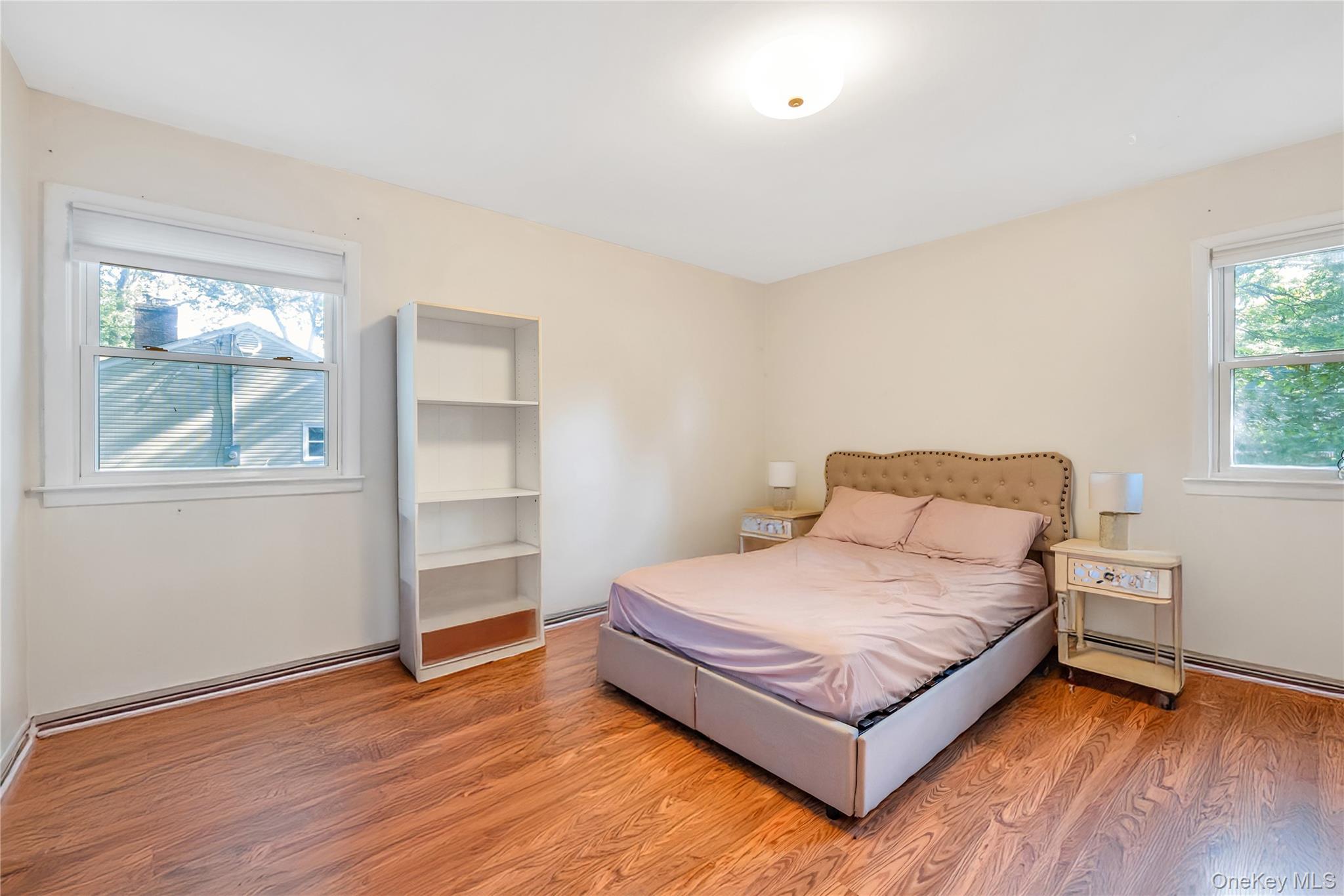 86 Seawanhaka Avenue, Lake Grove, NY 11755