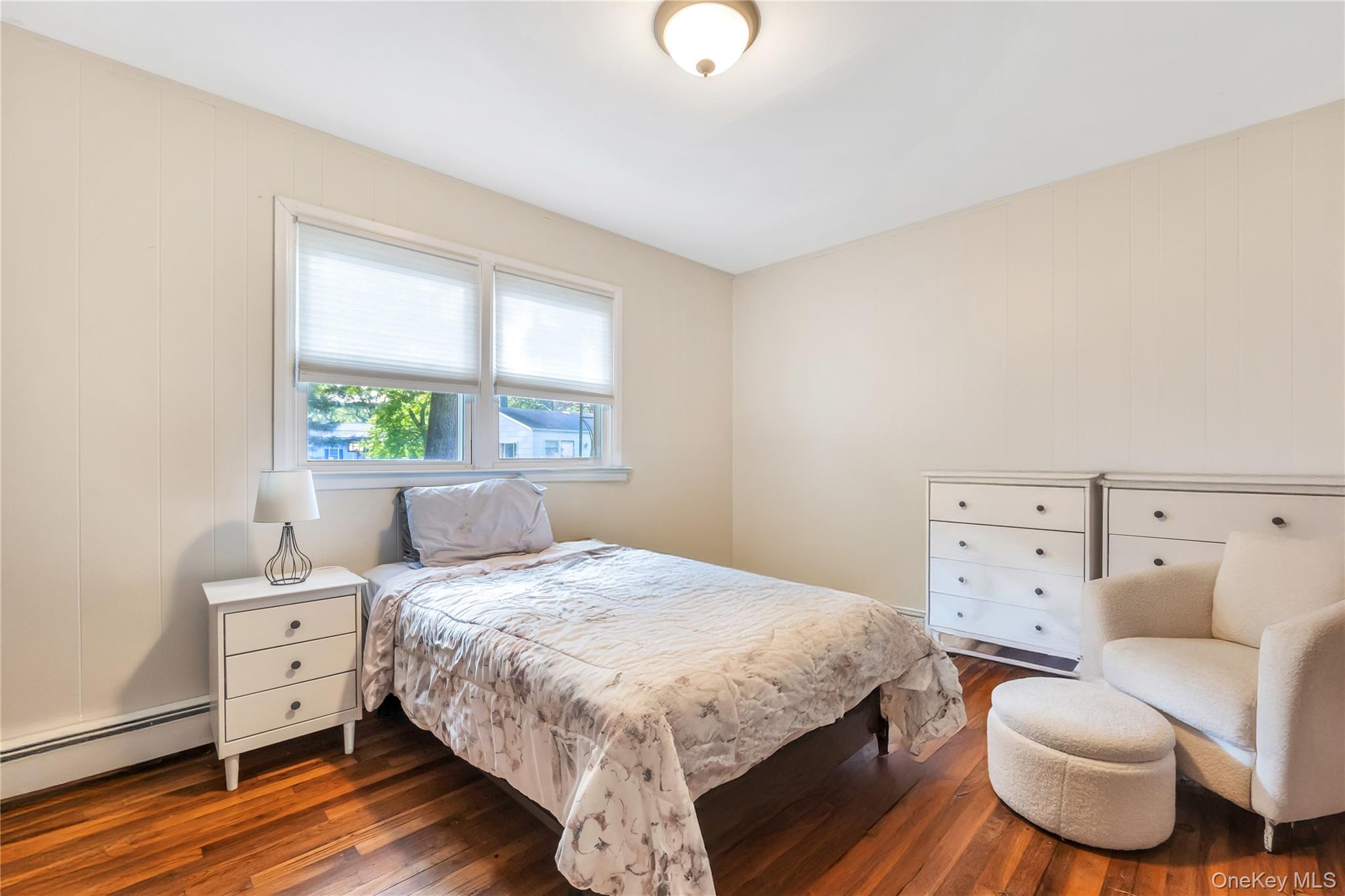 86 Seawanhaka Avenue, Lake Grove, NY 11755