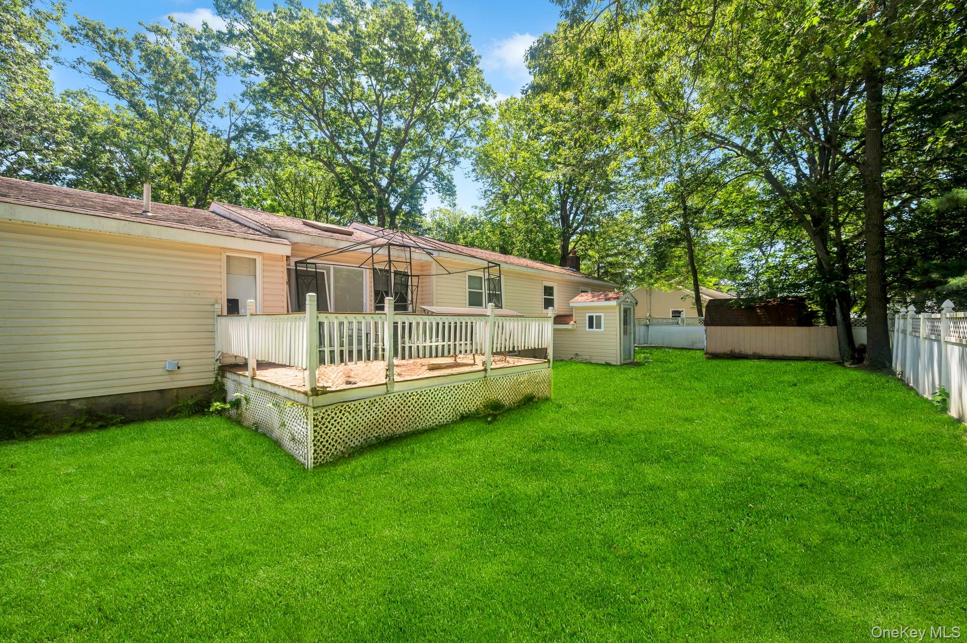 86 Seawanhaka Avenue, Lake Grove, NY 11755