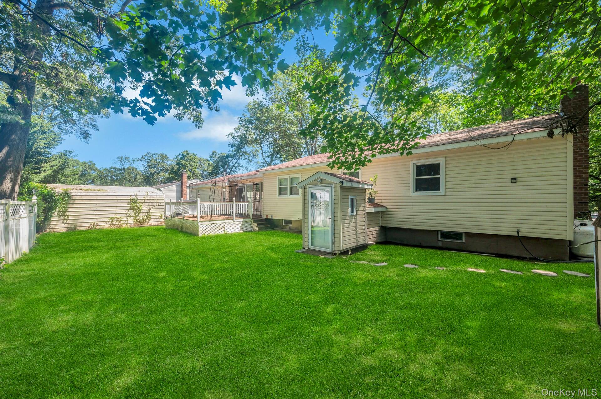 86 Seawanhaka Avenue, Lake Grove, NY 11755