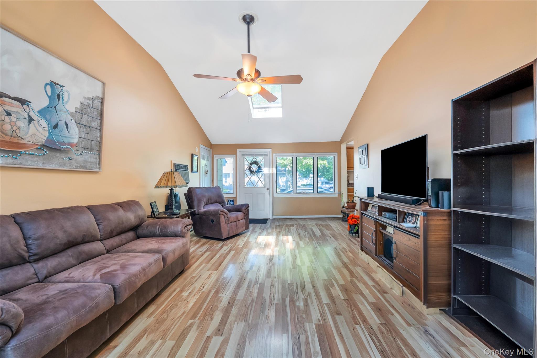 86 Seawanhaka Avenue, Lake Grove, NY 11755