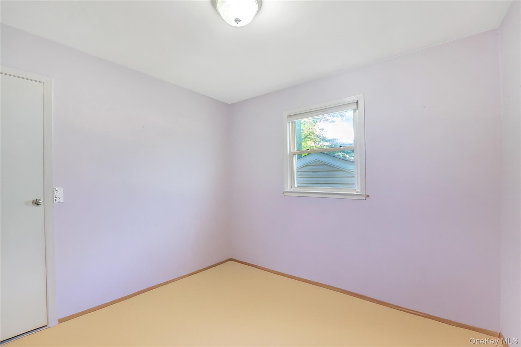 86 Seawanhaka Avenue, Lake Grove, NY 11755