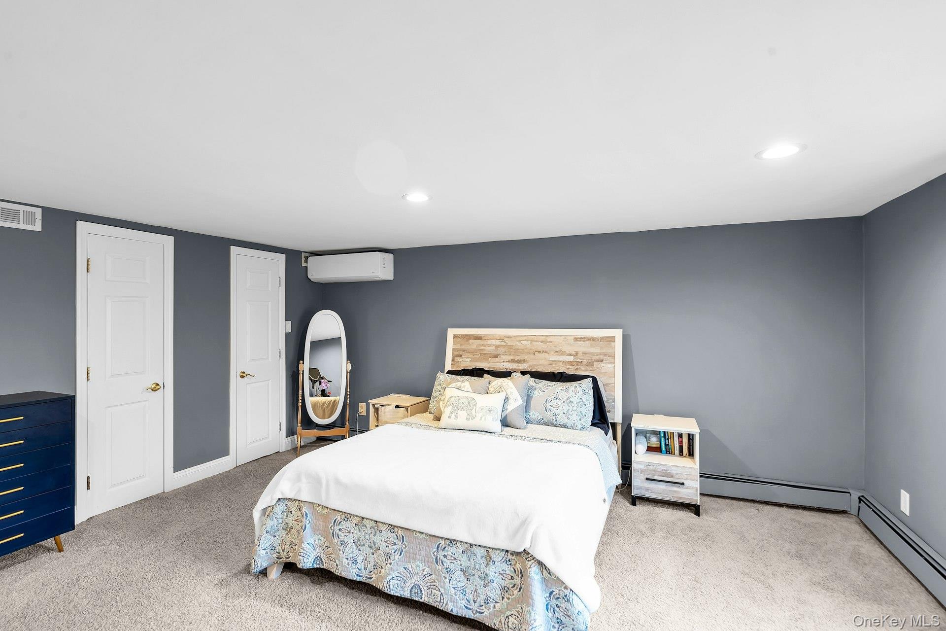 300 Center Bay Drive, West Islip, NY 11795