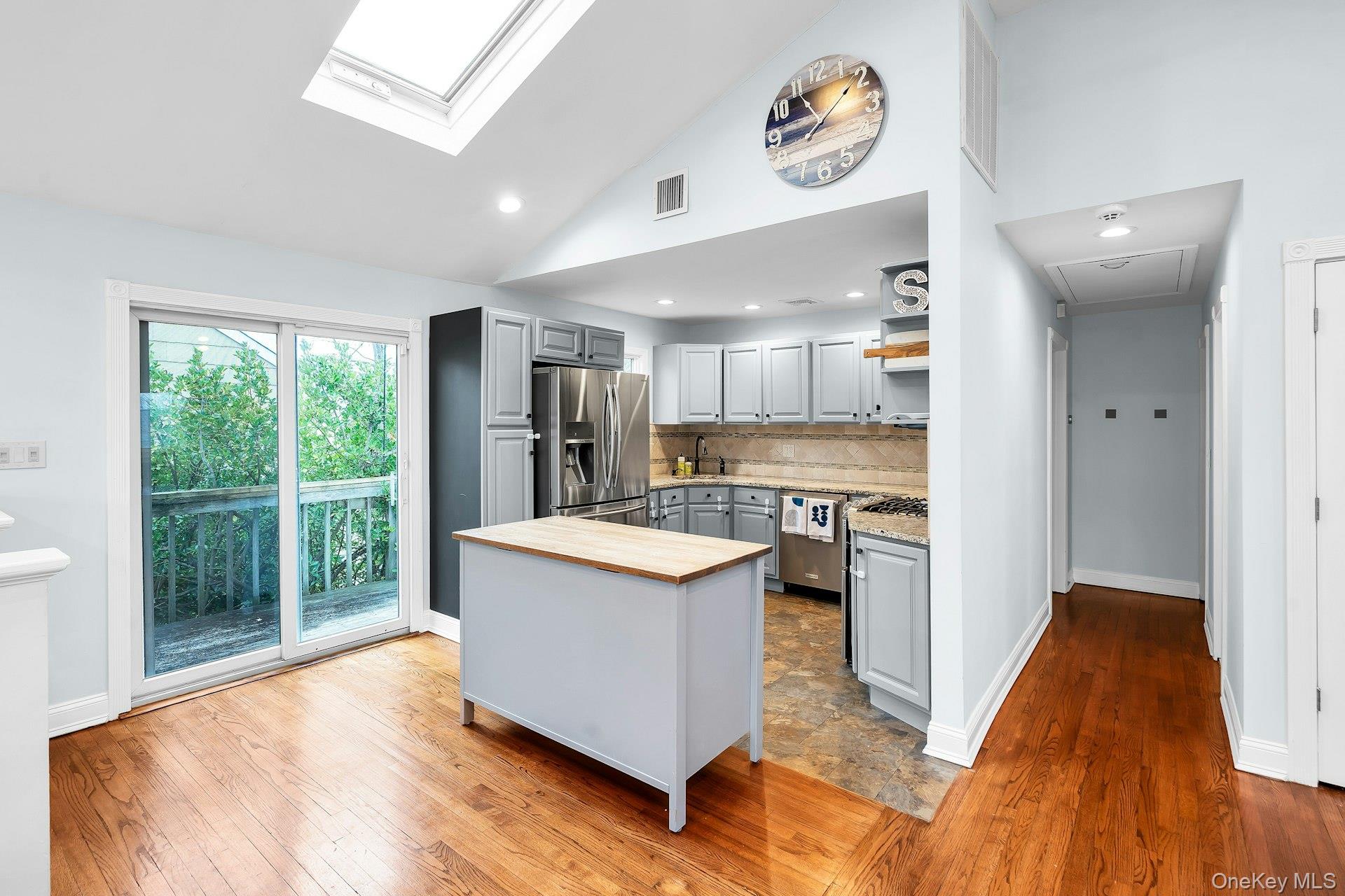 300 Center Bay Drive, West Islip, NY 11795