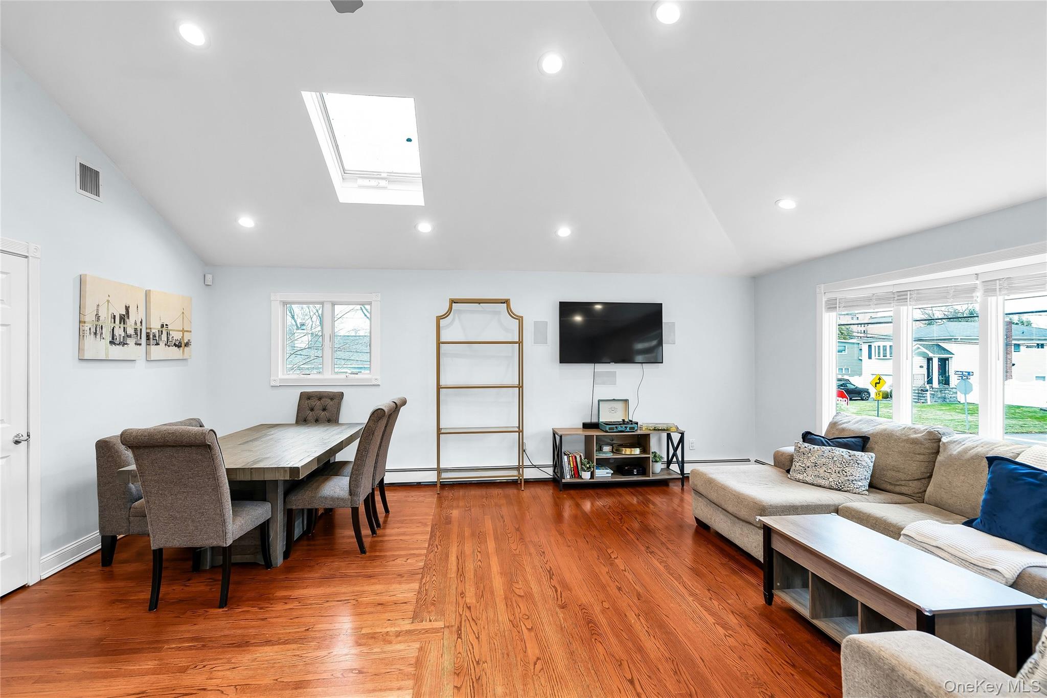 300 Center Bay Drive, West Islip, NY 11795