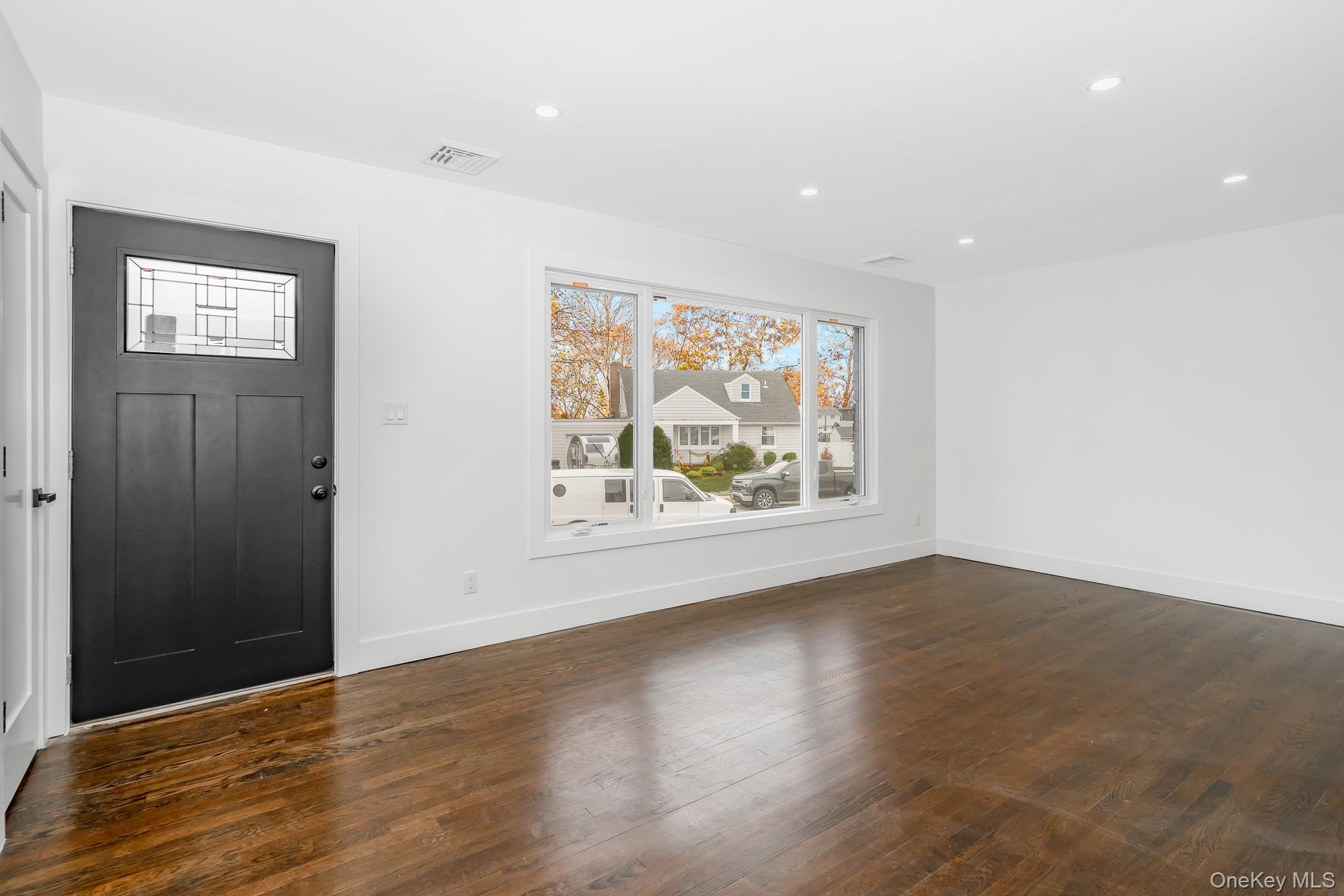 2874 Hempstead Lane, Wantagh, NY 11793