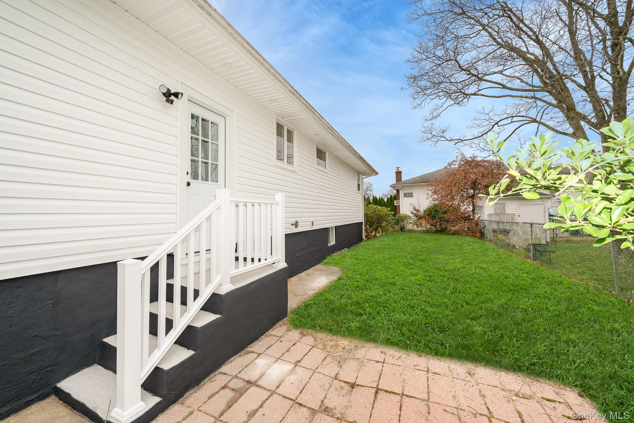 2874 Hempstead Lane, Wantagh, NY 11793