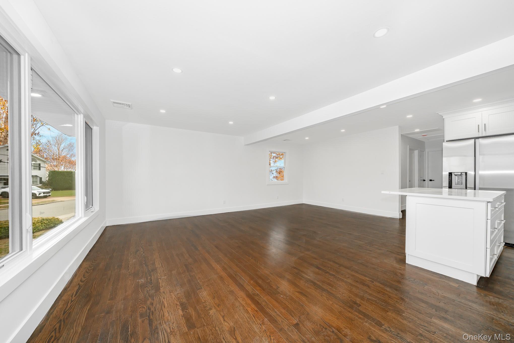 2874 Hempstead Lane, Wantagh, NY 11793