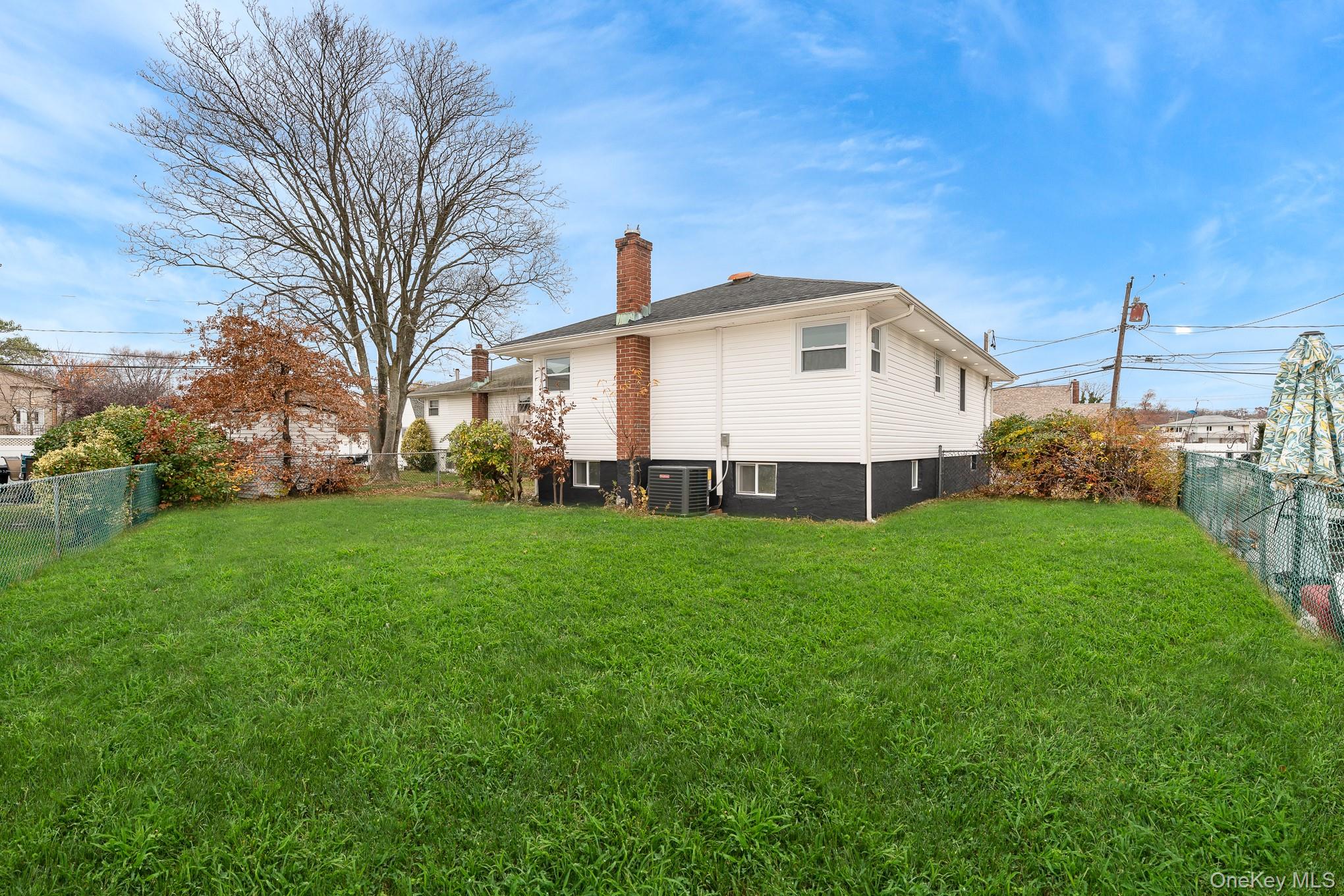 2874 Hempstead Lane, Wantagh, NY 11793