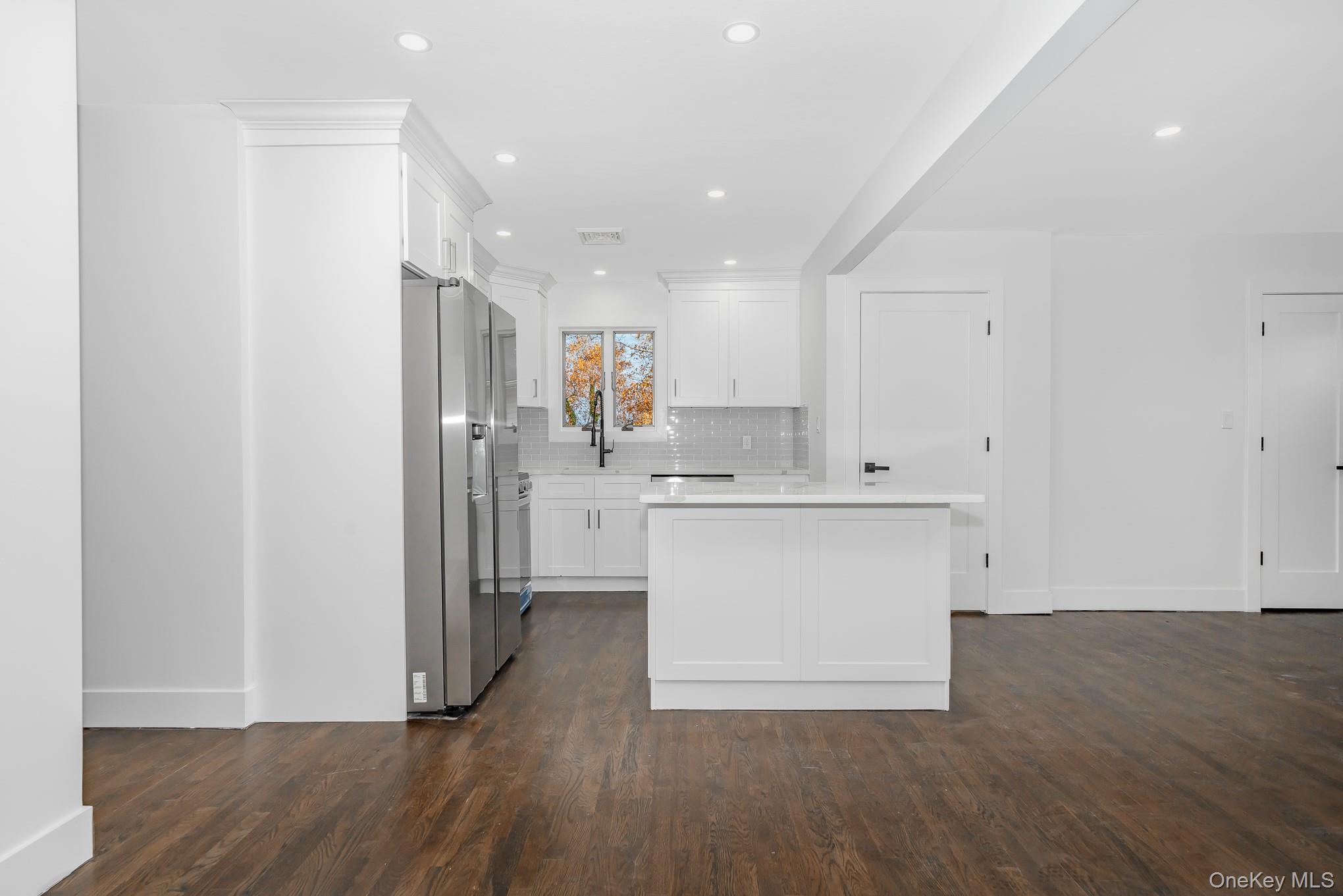 2874 Hempstead Lane, Wantagh, NY 11793