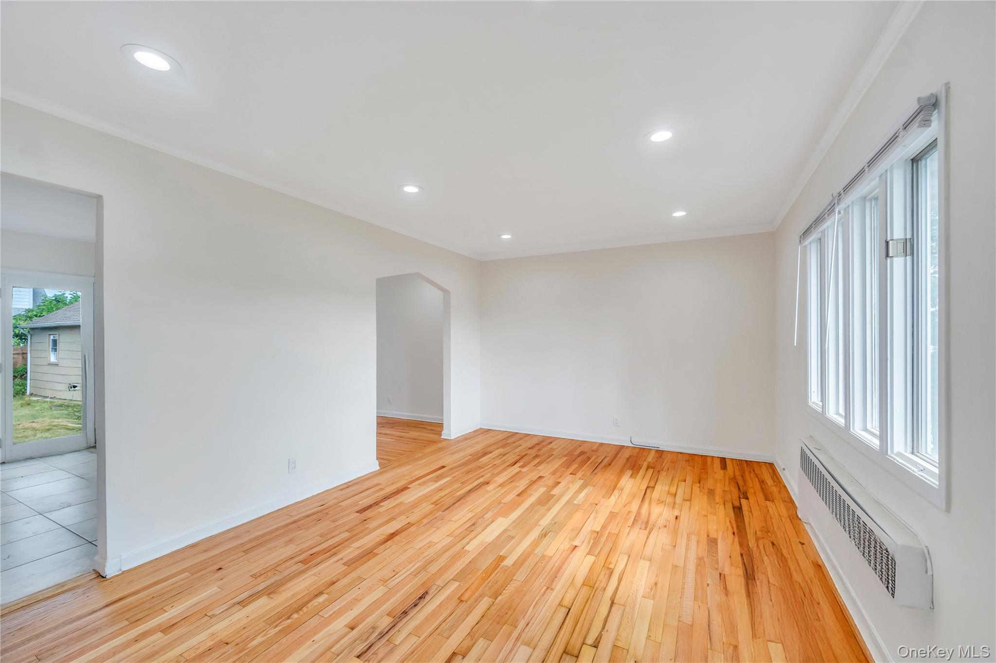 308 New South Road, Hicksville, NY 11801