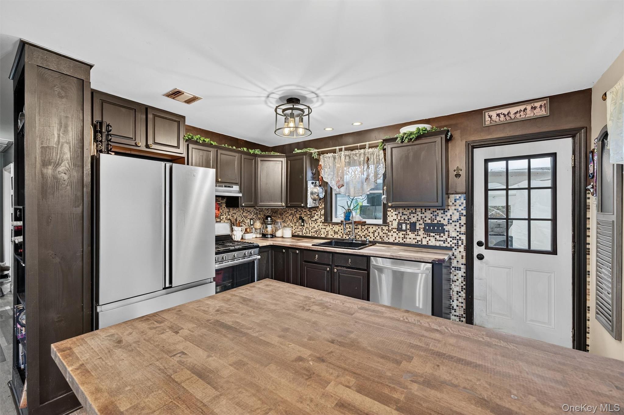 23 Crotty Court, Monroe, NY 10950