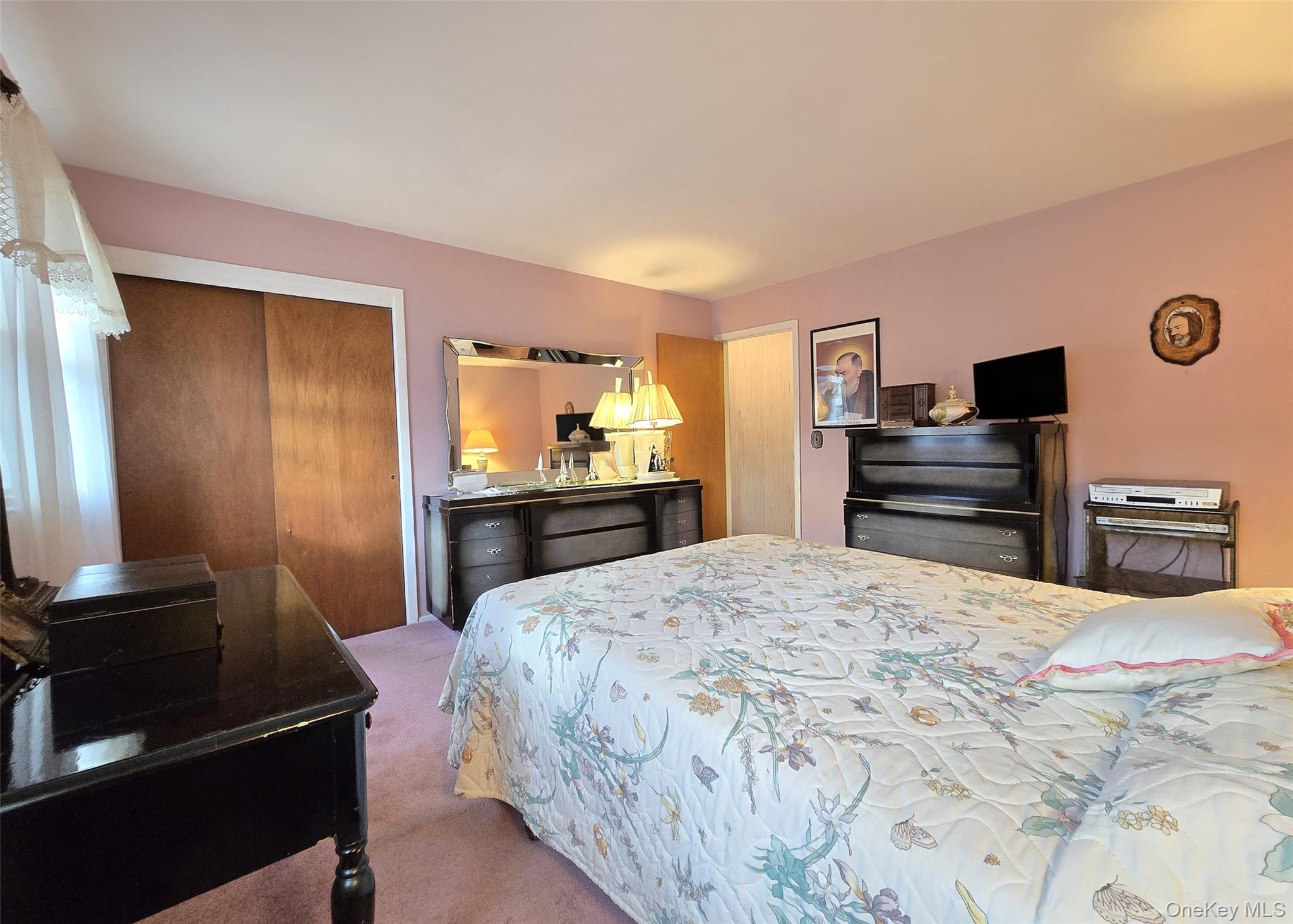 1 Jamar Lane, Ronkonkoma, NY 11779