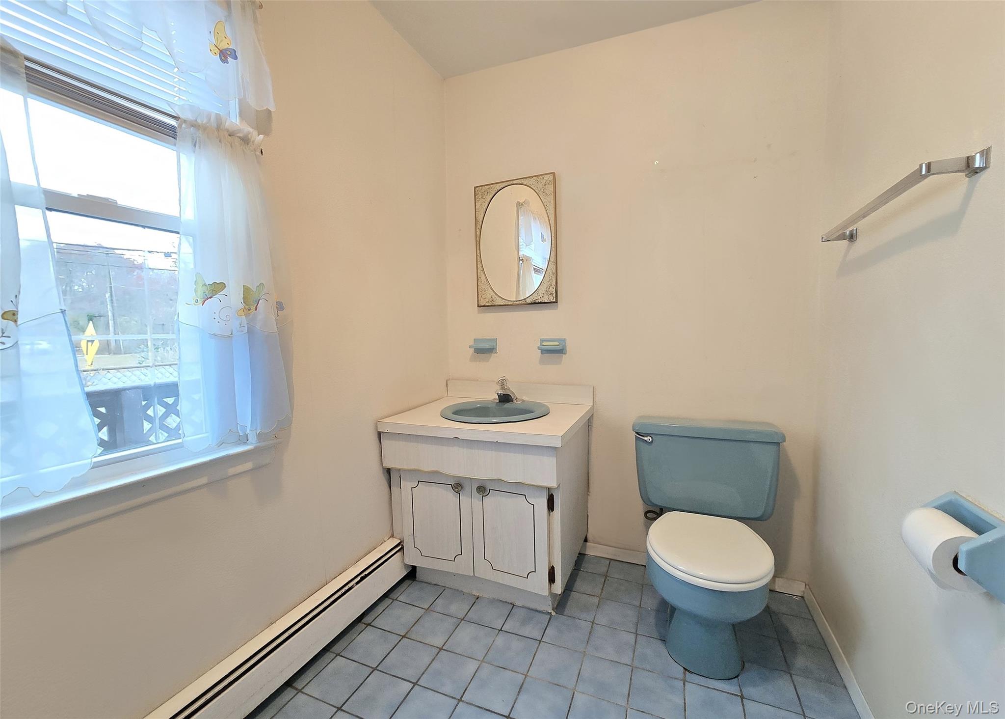 1 Jamar Lane, Ronkonkoma, NY 11779