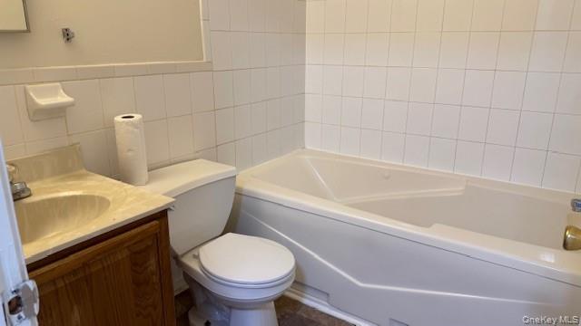 41 WOODLAKE Drive, Middletown, NY 10940