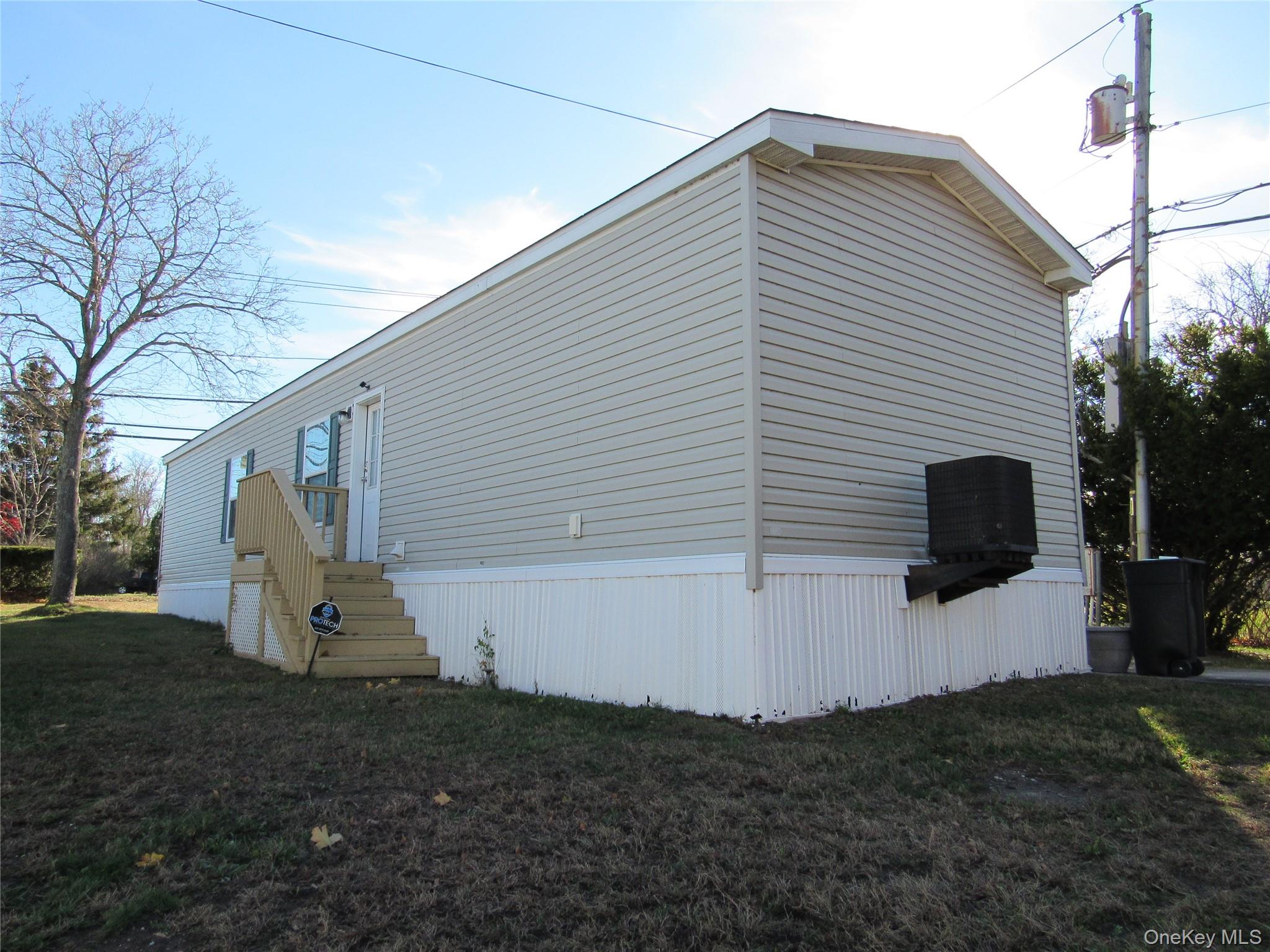 1964-109 River Road, Calverton, NY 11933