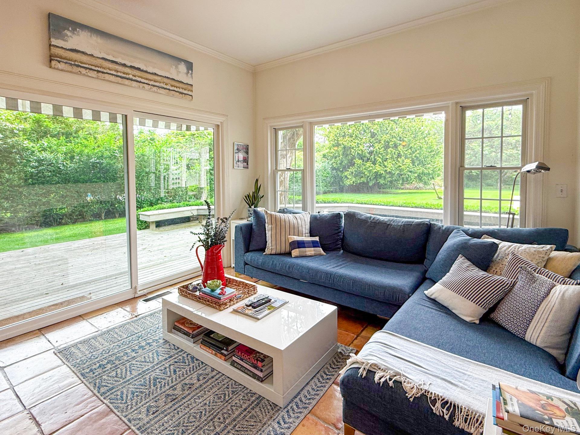 253 Downs Path, Southampton, NY 11968