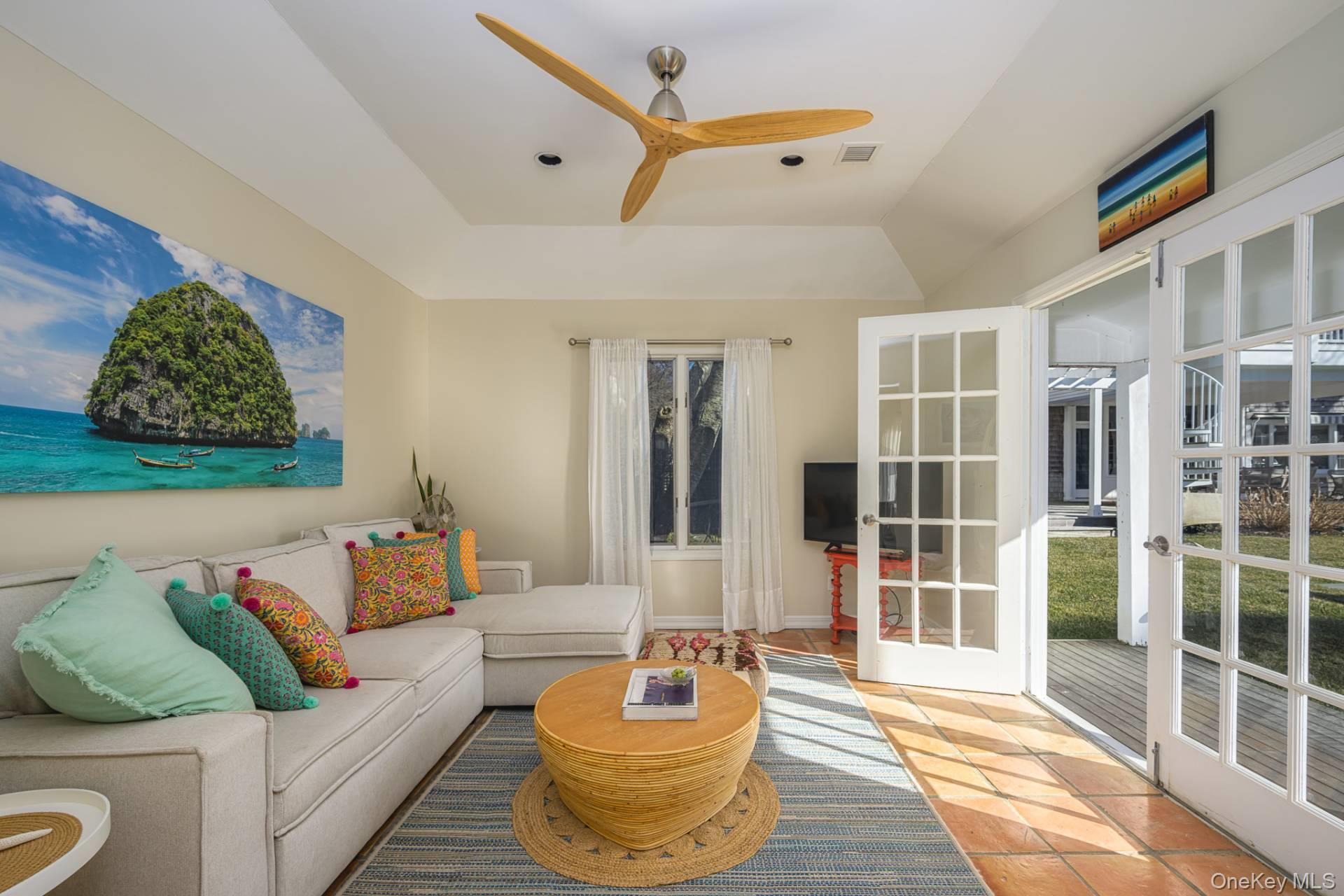 253 Downs Path, Southampton, NY 11968