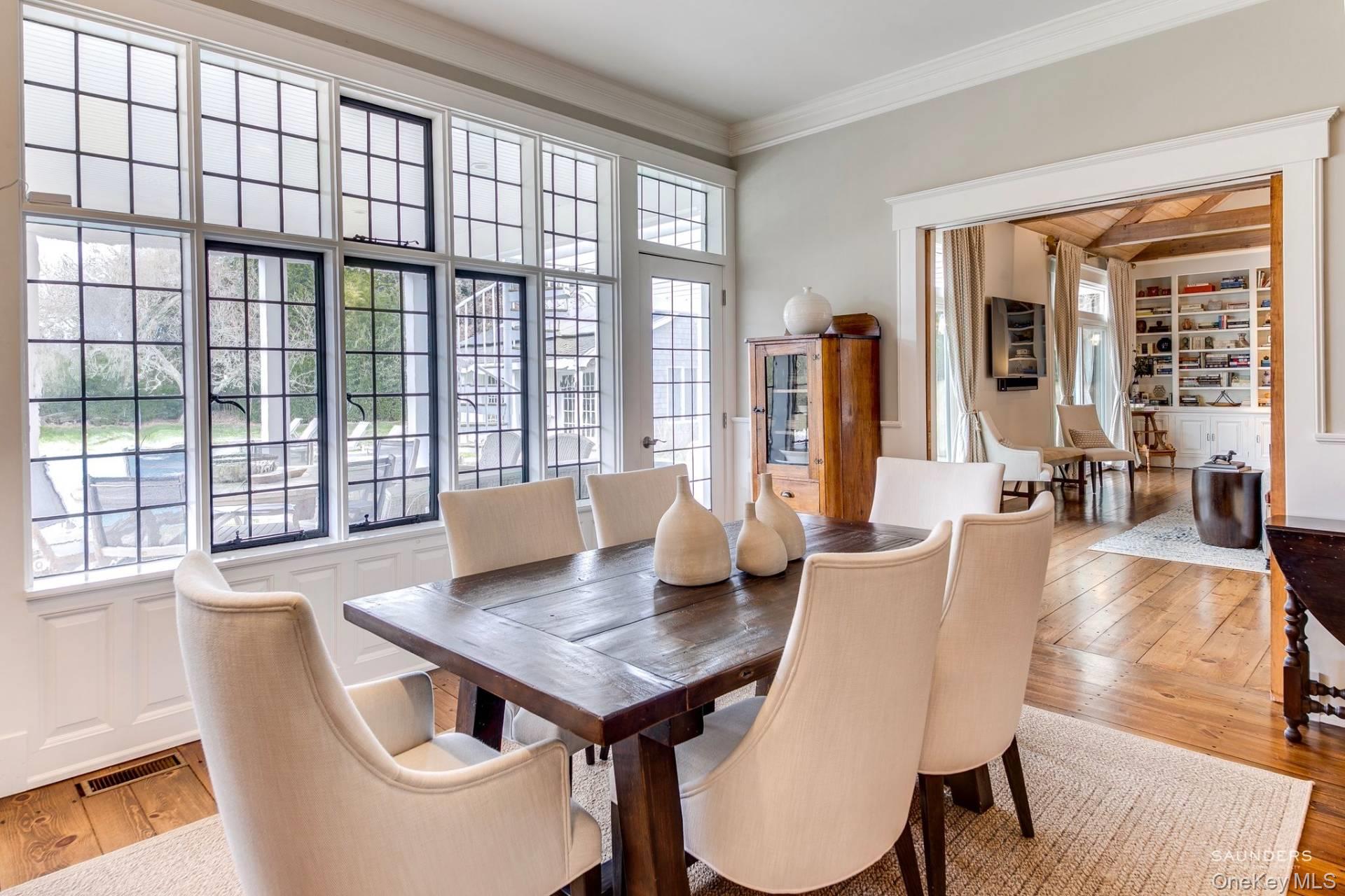 253 Downs Path, Southampton, NY 11968