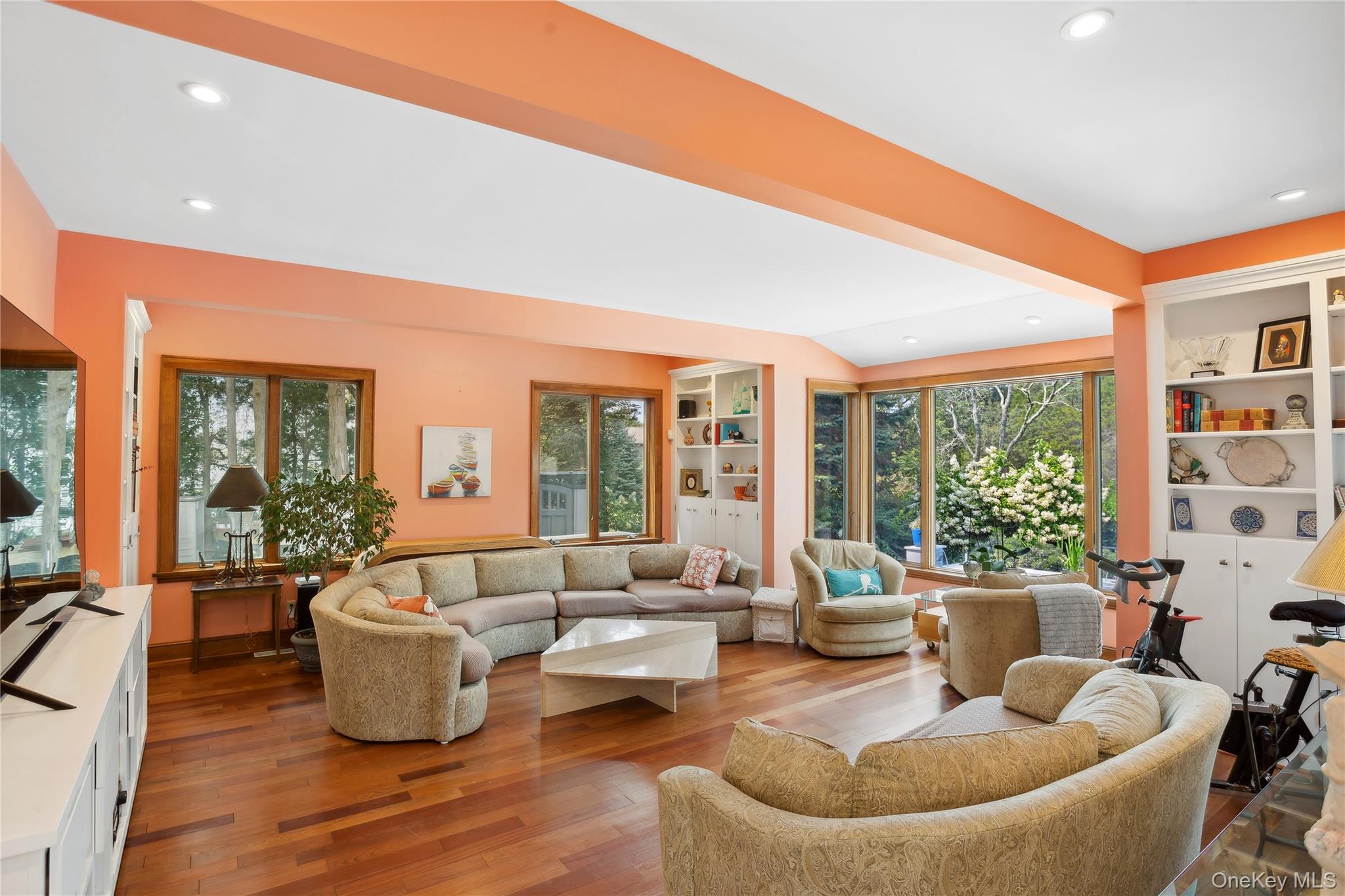 425 Cedar Point Drive E, Southold, NY 11971