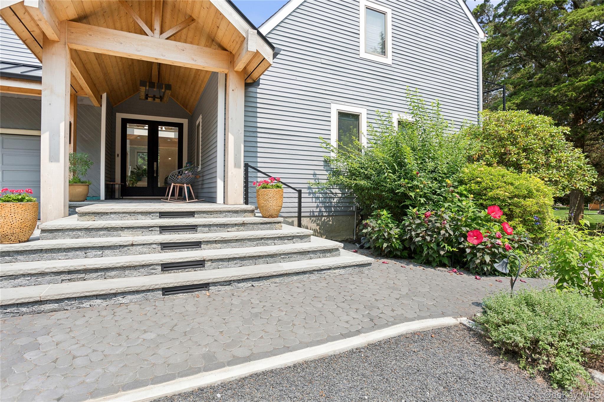 425 Cedar Point Drive E, Southold, NY 11971