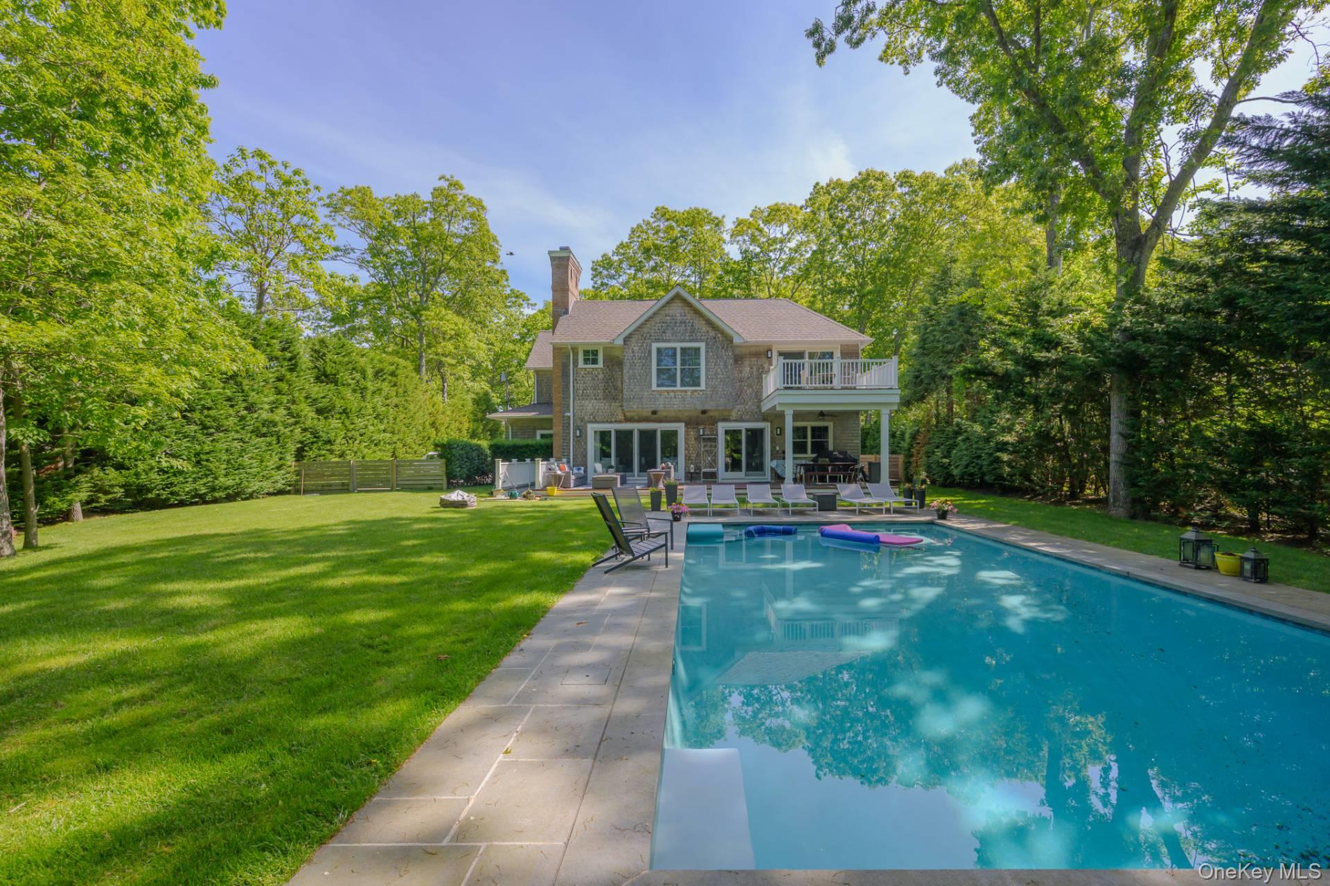 147 Warfield Way, Southampton, NY 11968