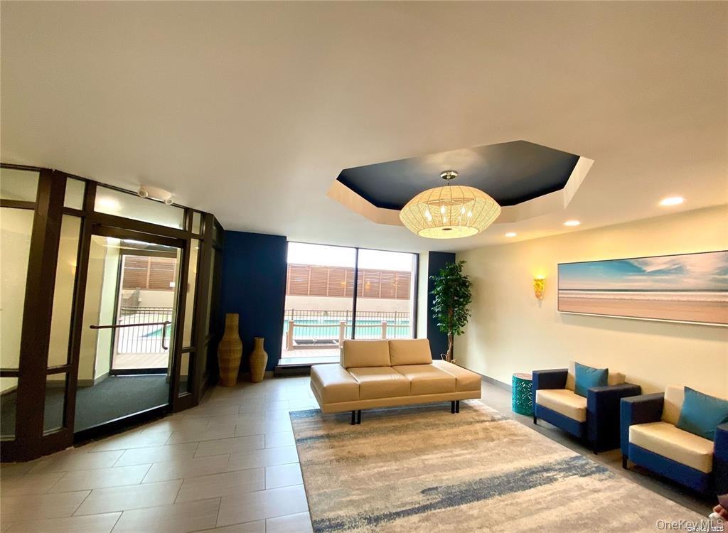 100 W Broadway # 2P, Long Beach, NY 11561