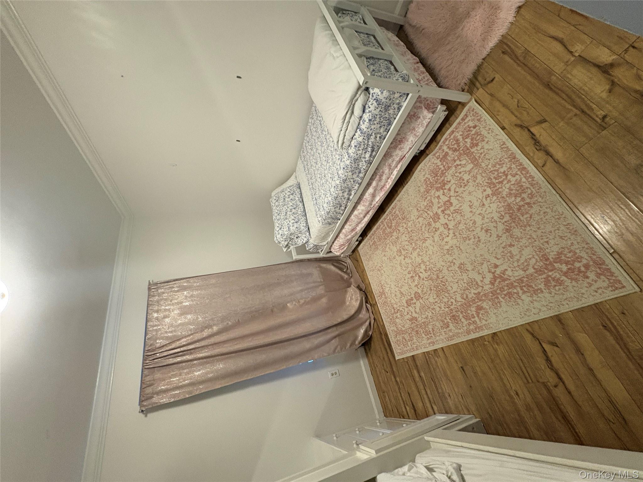 100 W Broadway # 2P, Long Beach, NY 11561