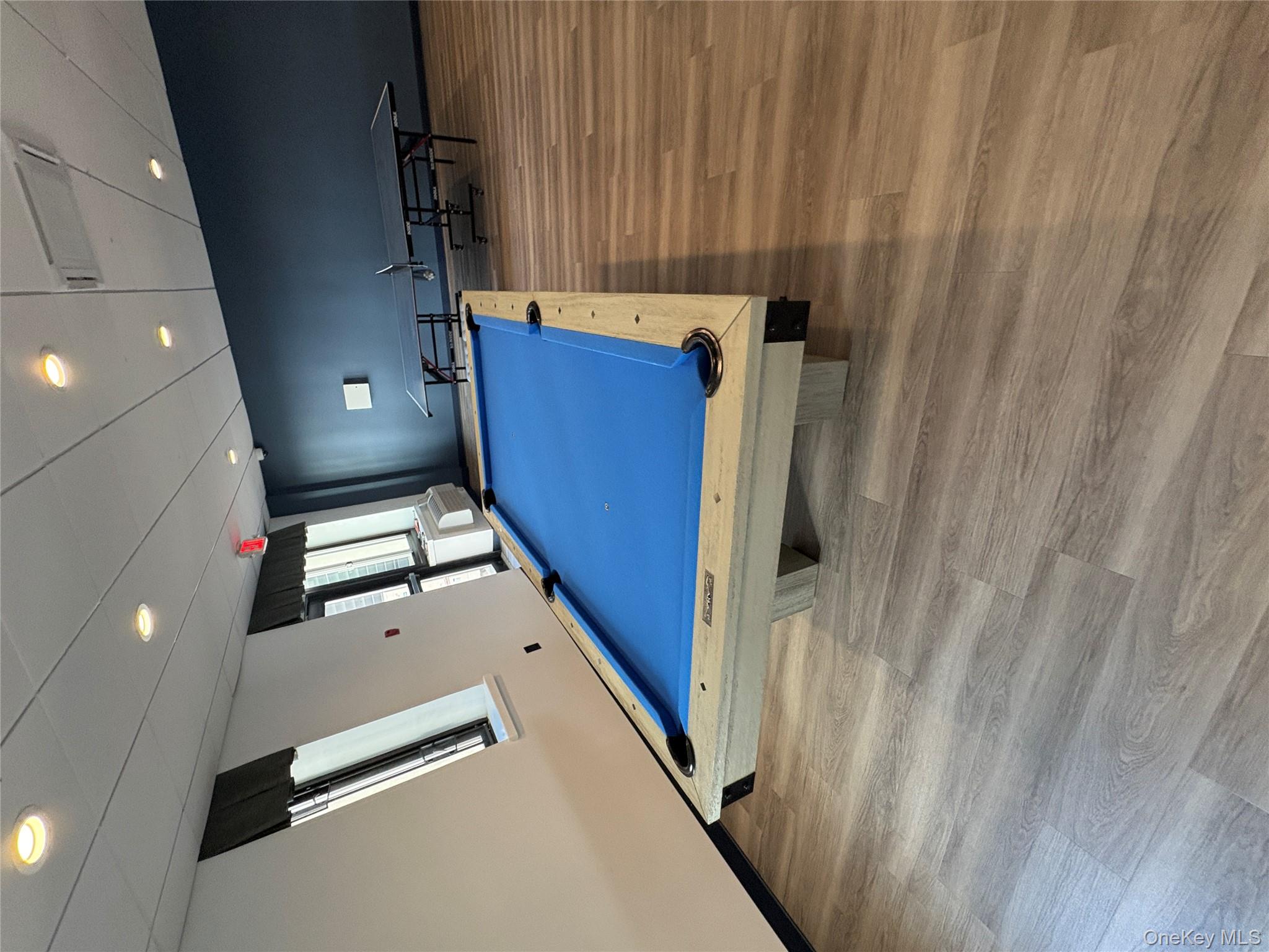 100 W Broadway # 2P, Long Beach, NY 11561