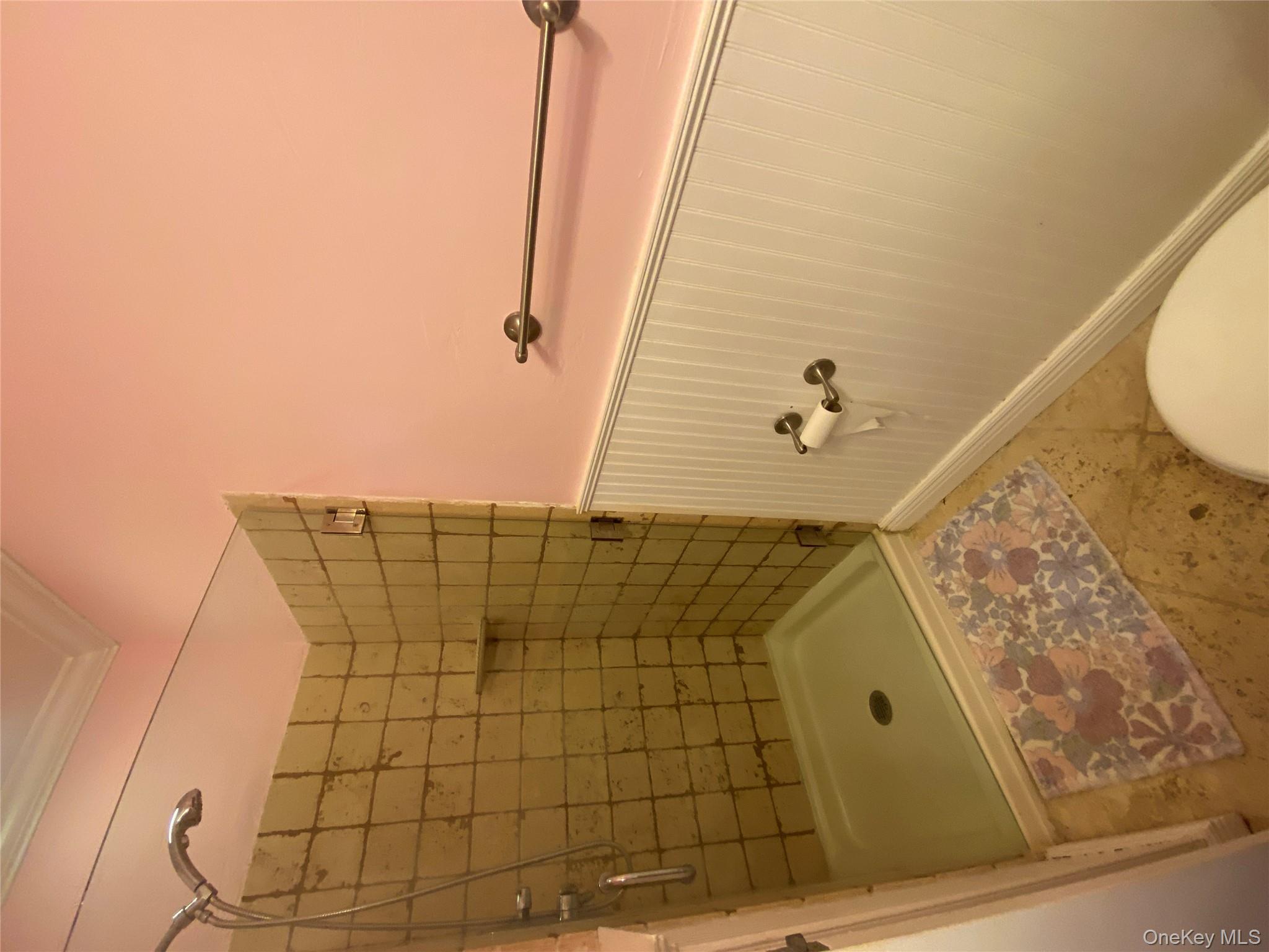 100 W Broadway # 2P, Long Beach, NY 11561