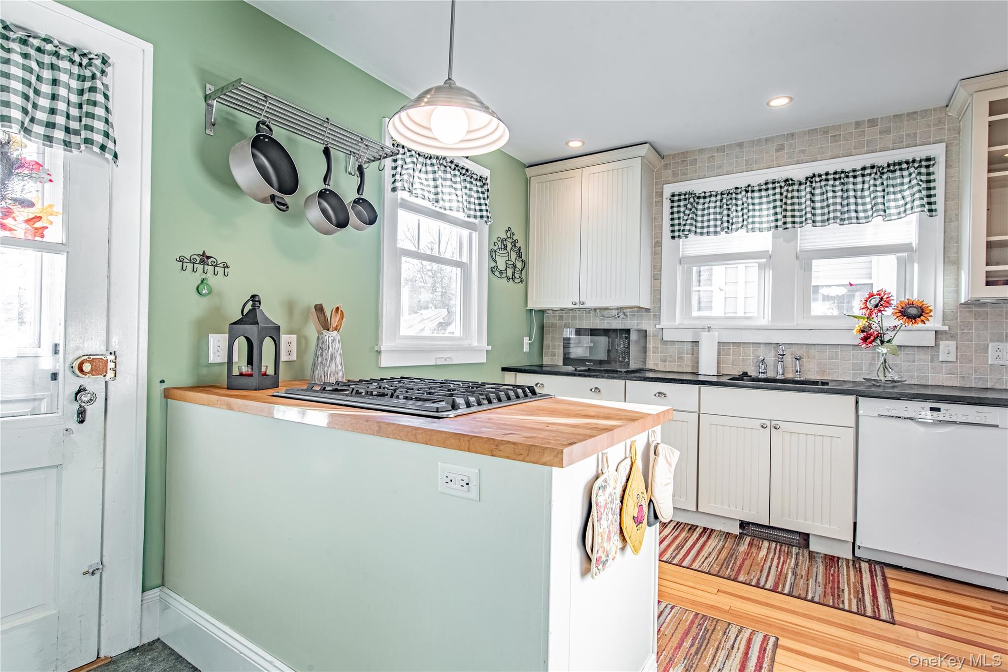 195 Hooker Avenue, Poughkeepsie, NY 12603