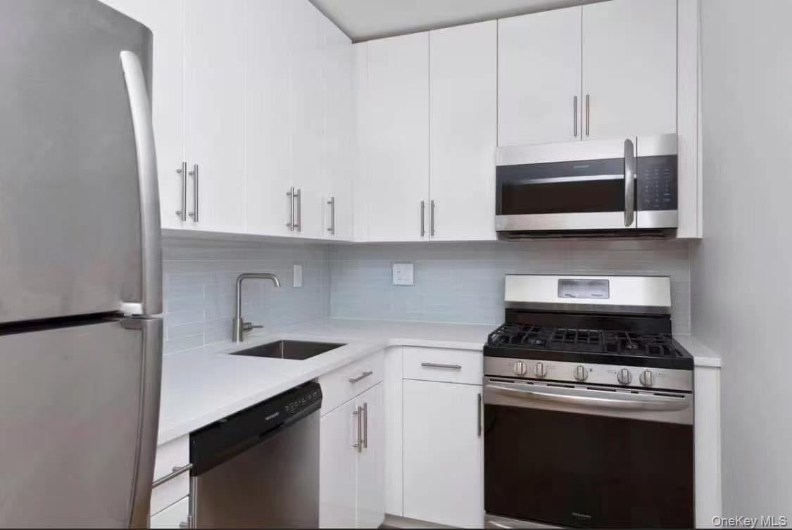 142-20 Franklin Avenue # 6E, Flushing, NY 11355