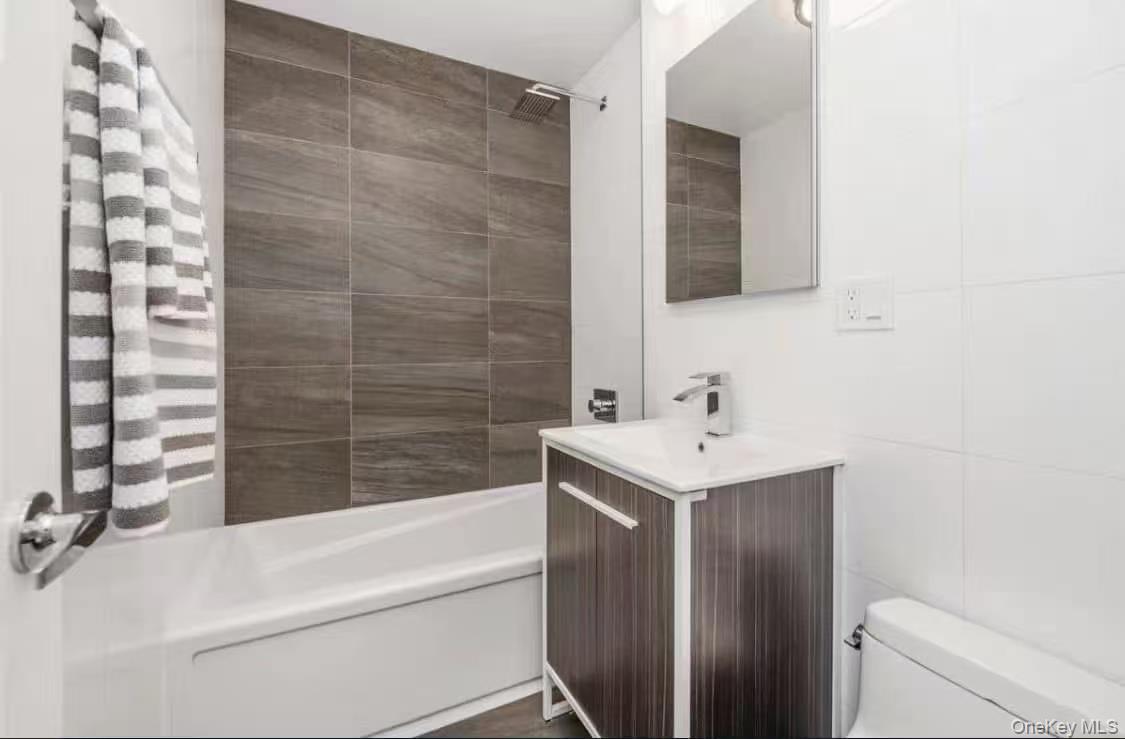 142-20 Franklin Avenue # 6E, Flushing, NY 11355