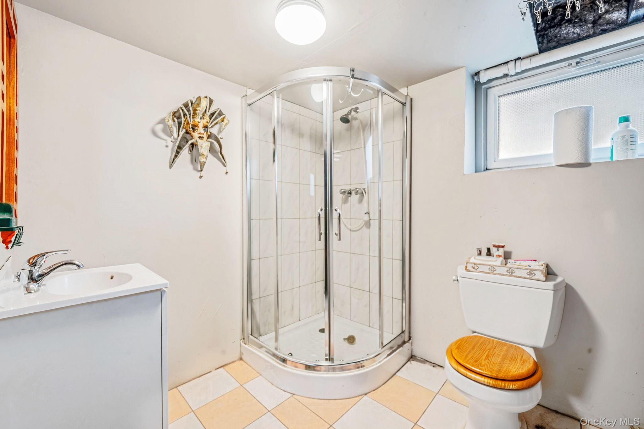 17 cliffside Avenue, Staten Island, NY 10304