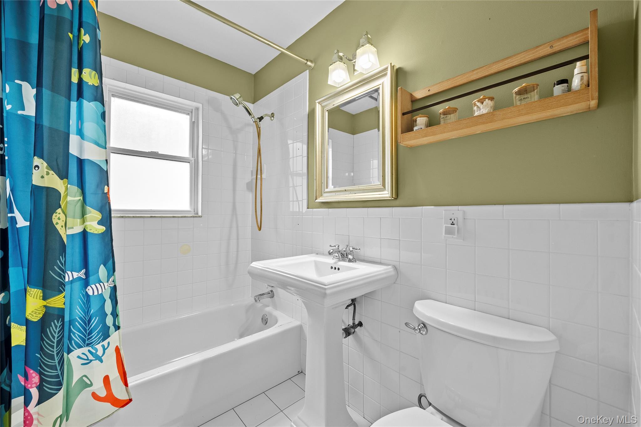 625 Edgewater Road, Oakdale, NY 11769